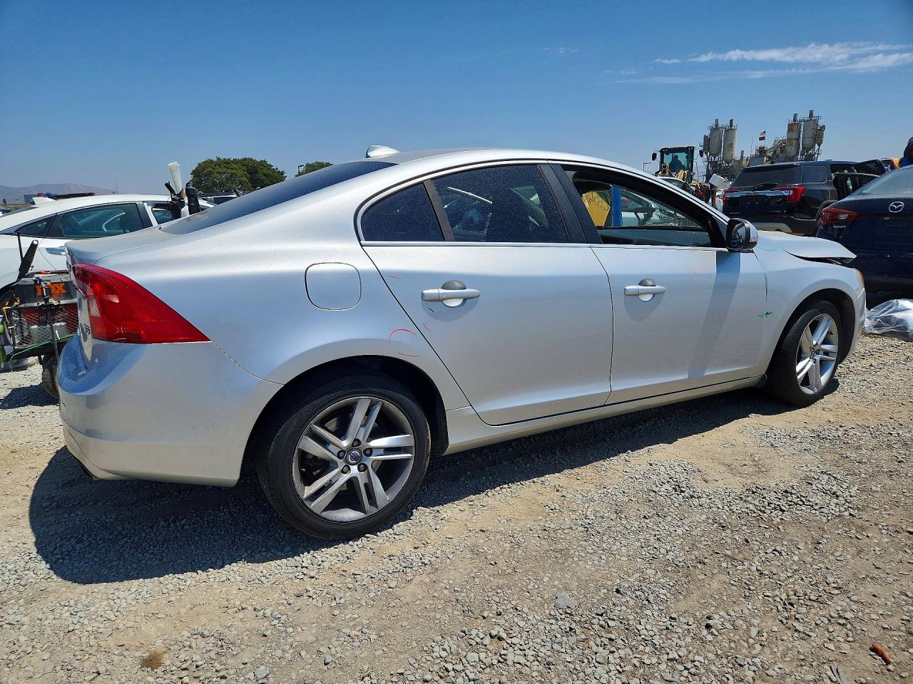 2014 Volvo S60 T5 Серебряный vin: YV1612FS8E2278792