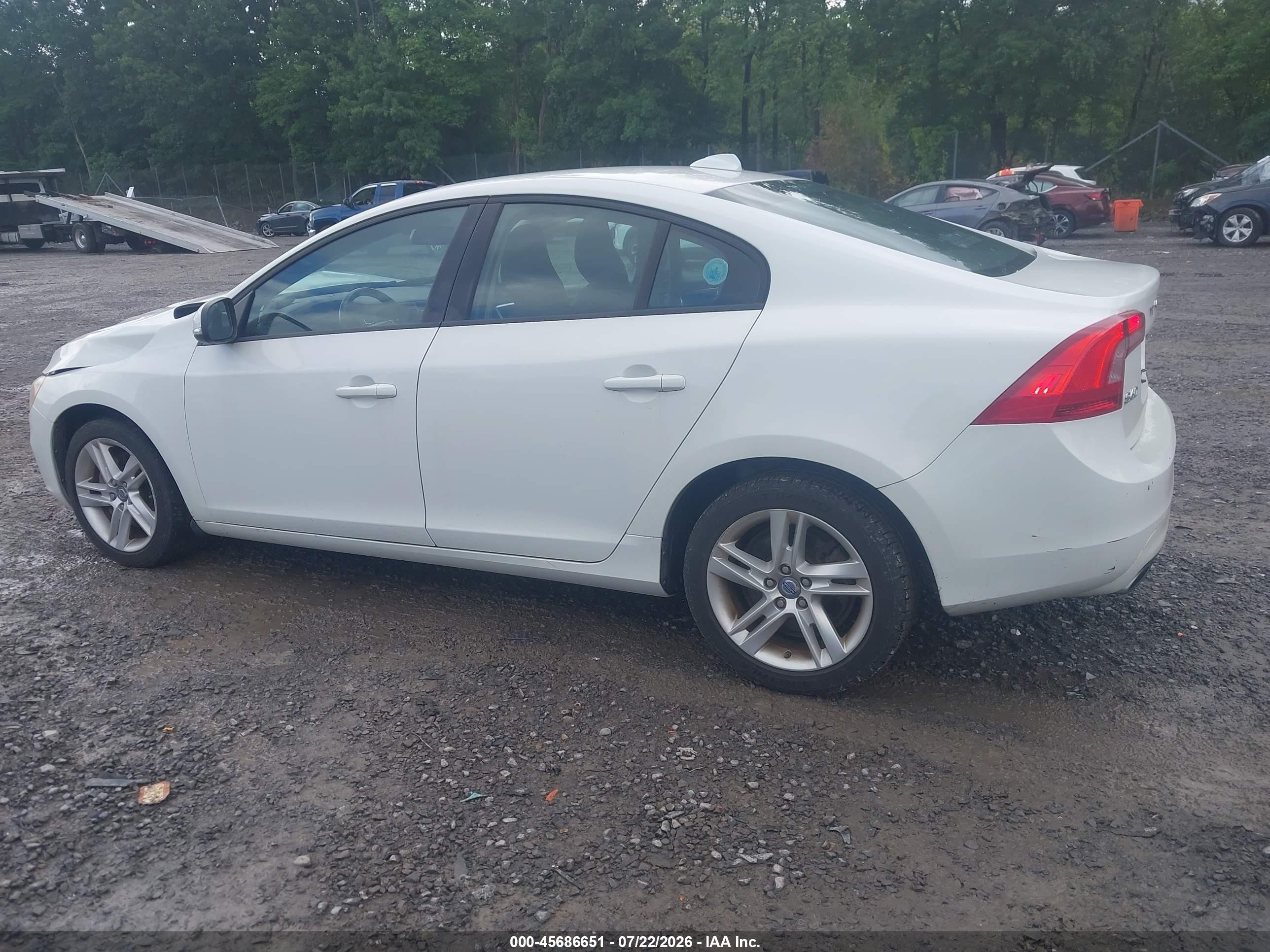 2014 Volvo S60 T5 White vin: YV1612FS8E2298587
