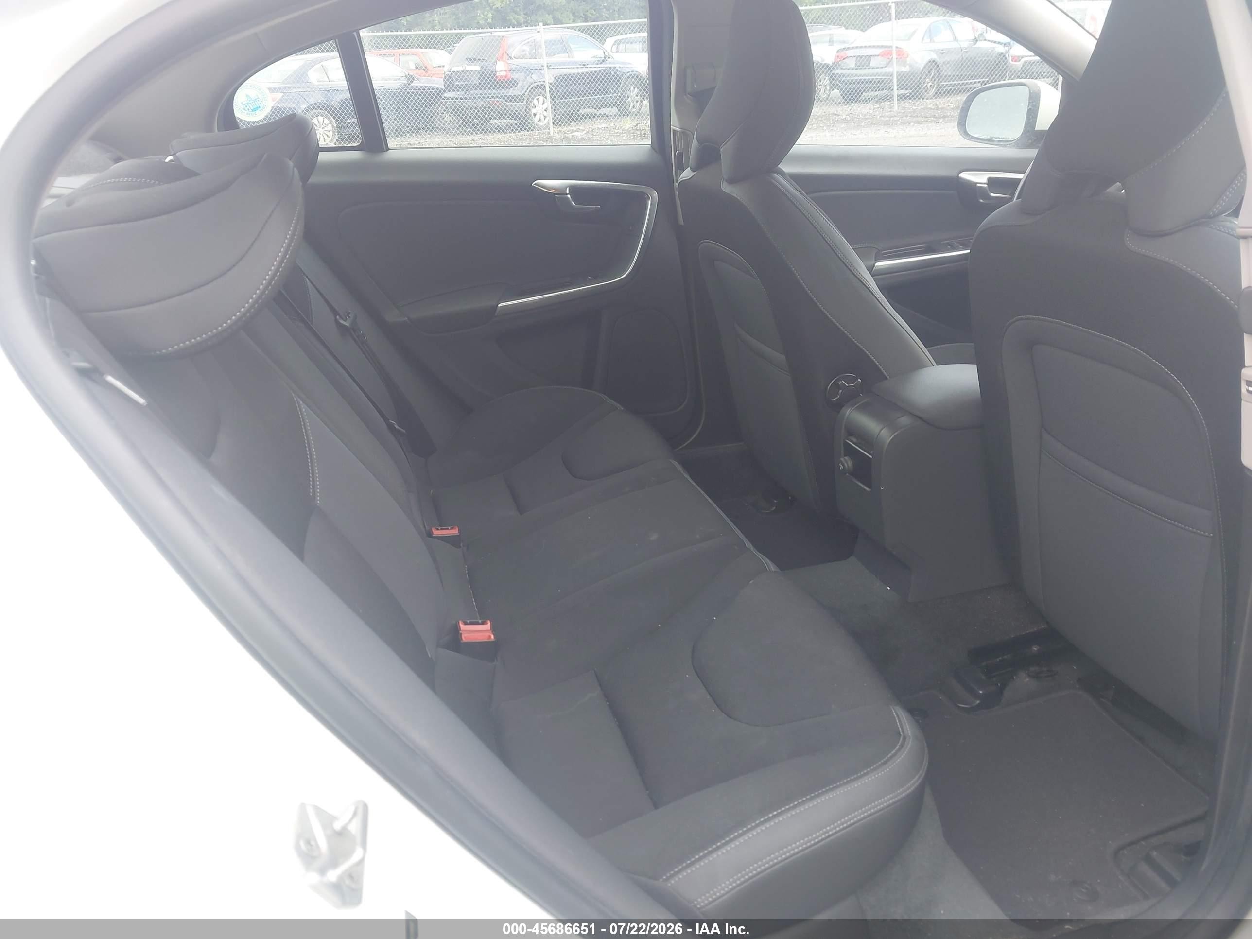 2014 Volvo S60 T5 White vin: YV1612FS8E2298587