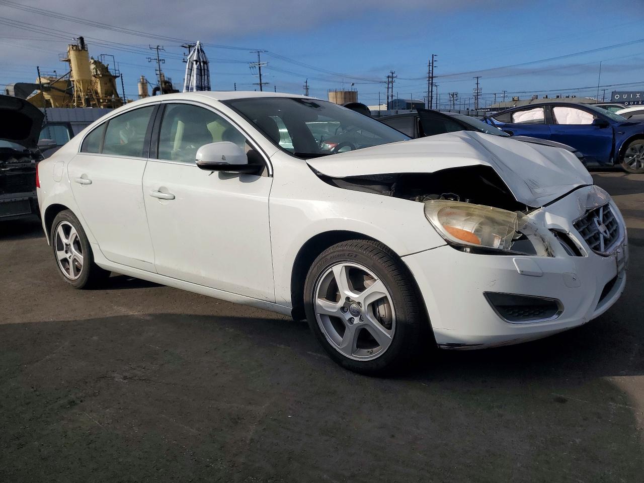 2013 Volvo S60 T5 White vin: YV1612FS9D1220551