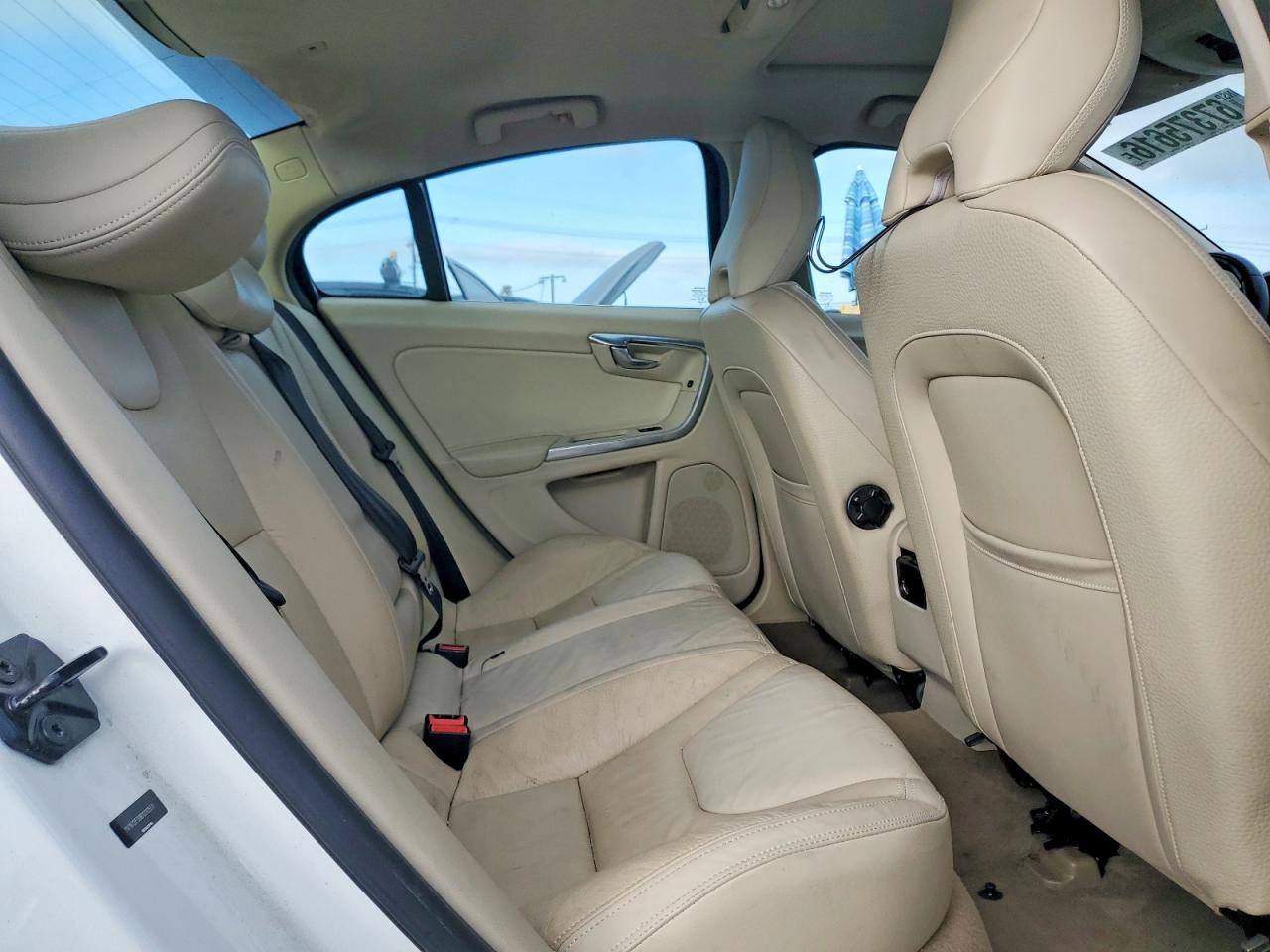 2013 Volvo S60 T5 White vin: YV1612FS9D1220551