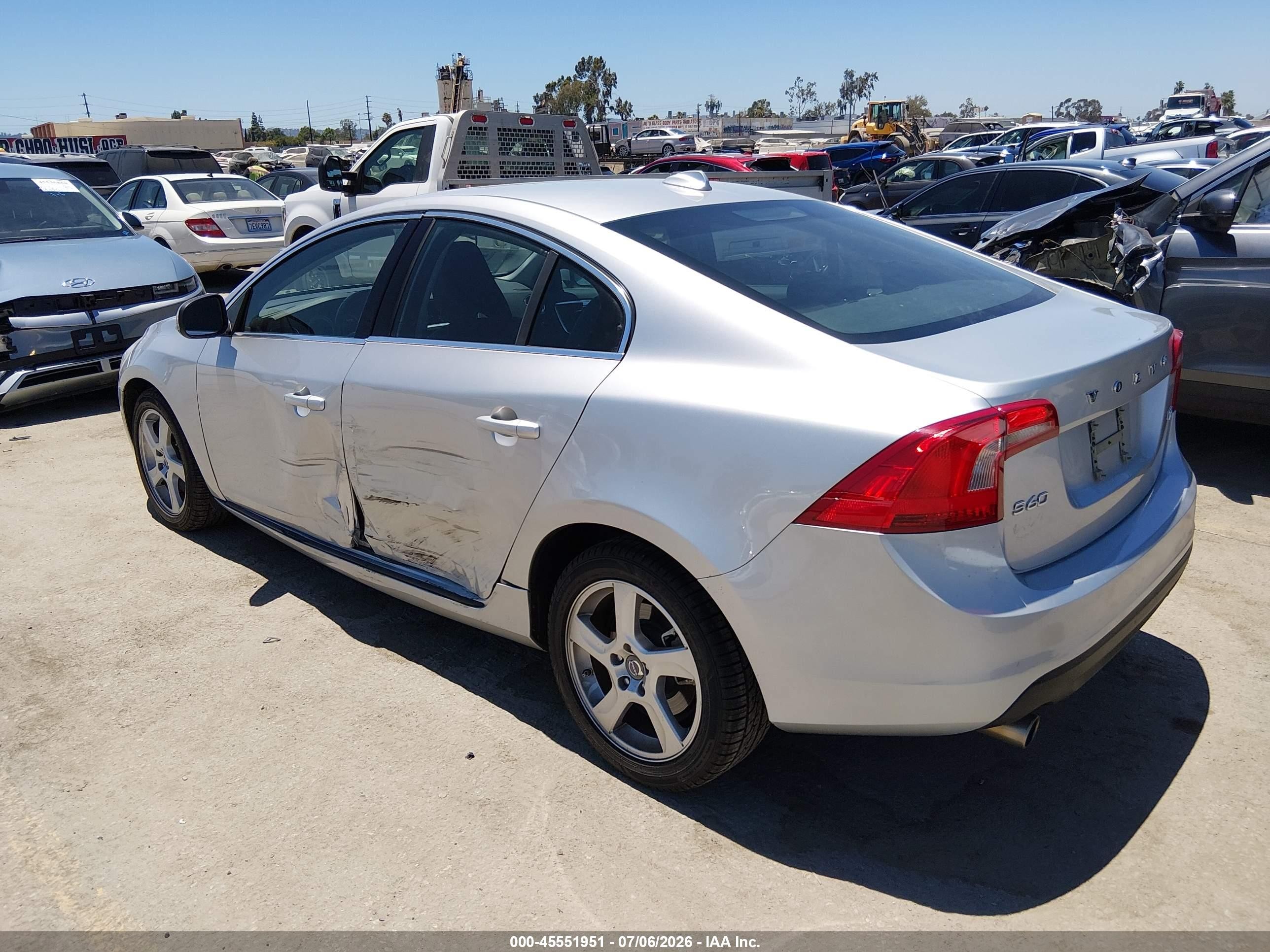 2013 Volvo S60 T5/t5 Platinum/t5 Premier/t5 Premier Plus Silver vin: YV1612FS9D1231260