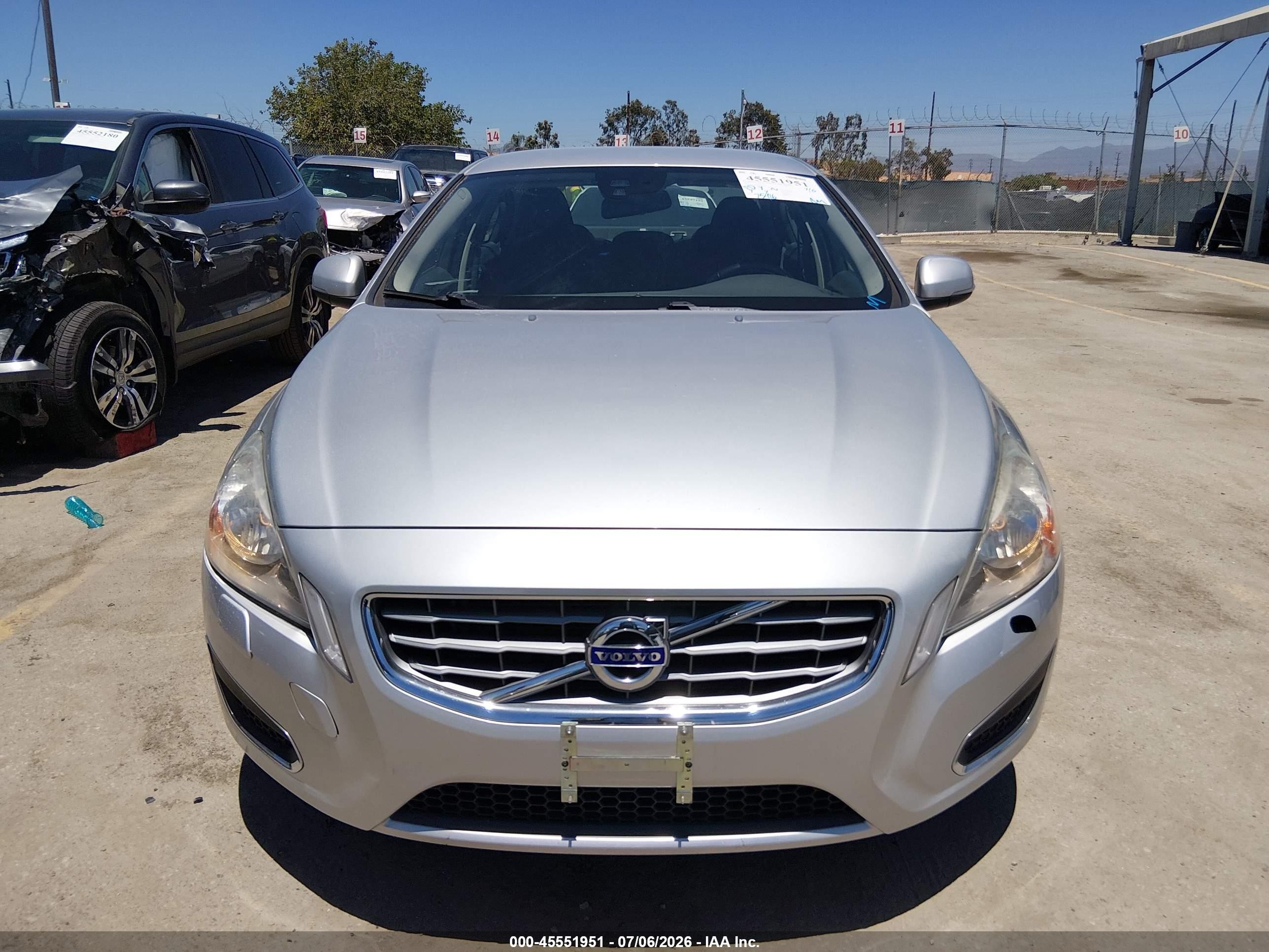2013 Volvo S60 T5/t5 Platinum/t5 Premier/t5 Premier Plus Silver vin: YV1612FS9D1231260