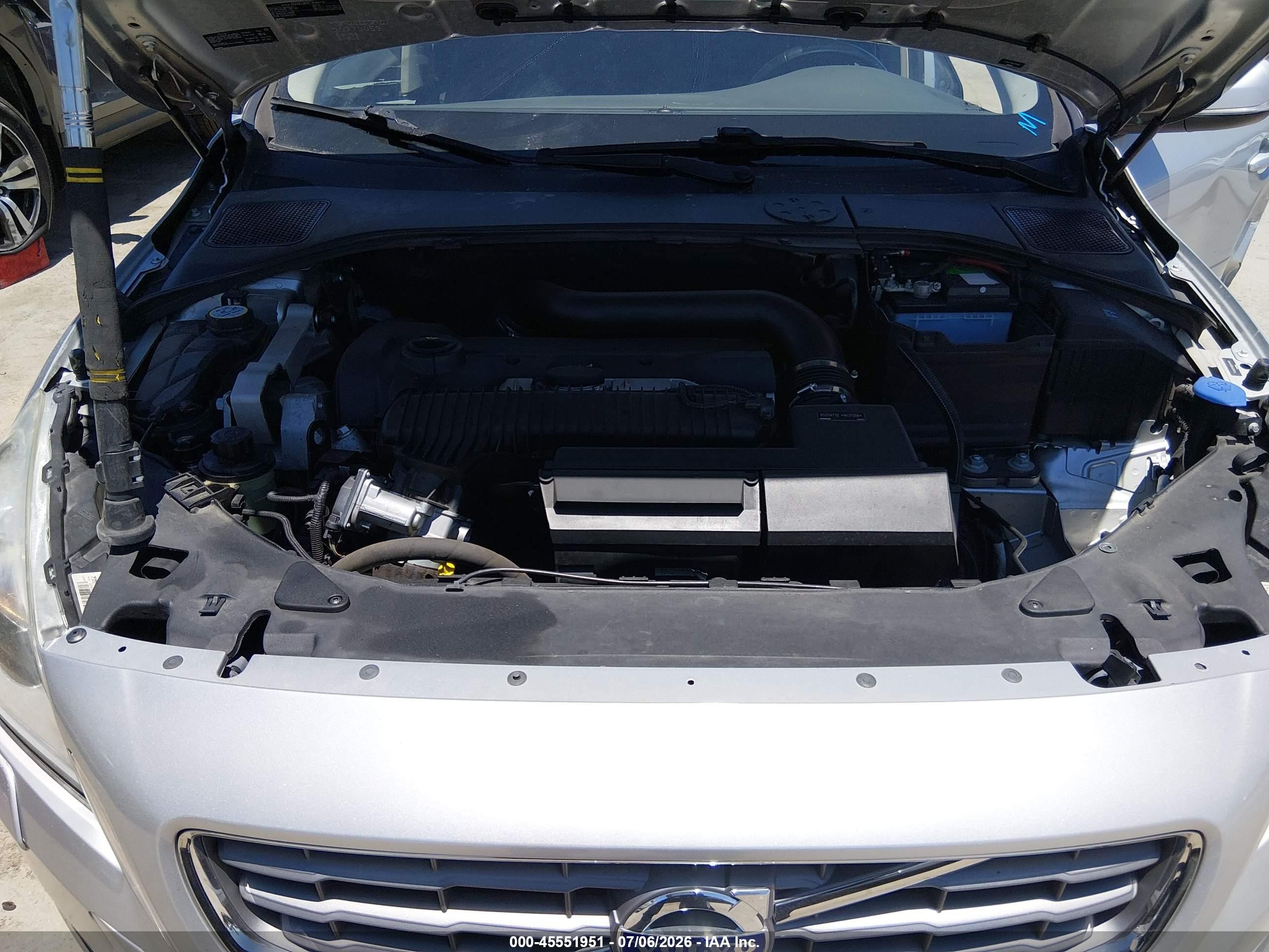 2013 Volvo S60 T5/t5 Platinum/t5 Premier/t5 Premier Plus Silver vin: YV1612FS9D1231260