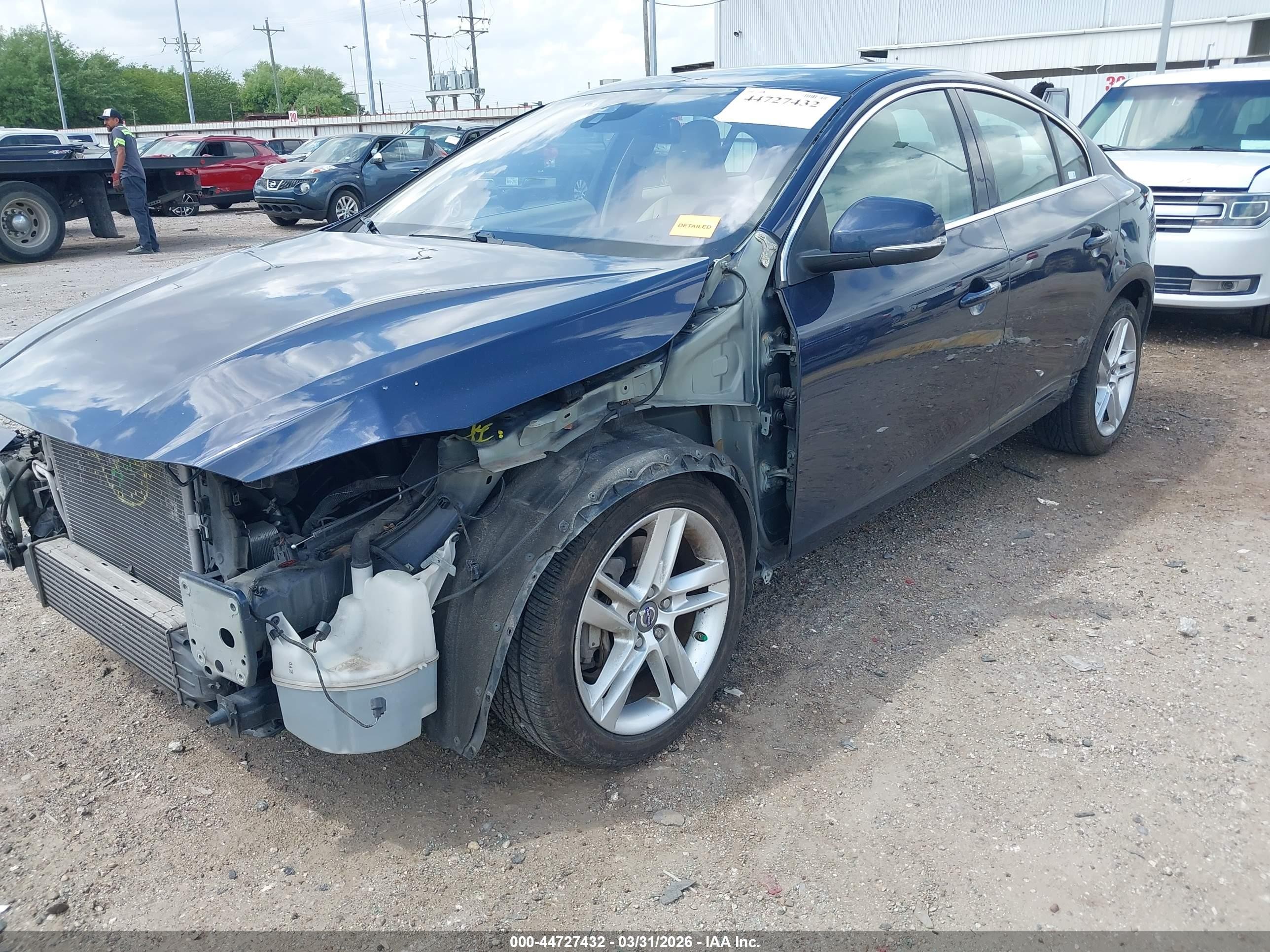2014 Volvo S60 T5 Blue vin: YV1612FS9E1292710