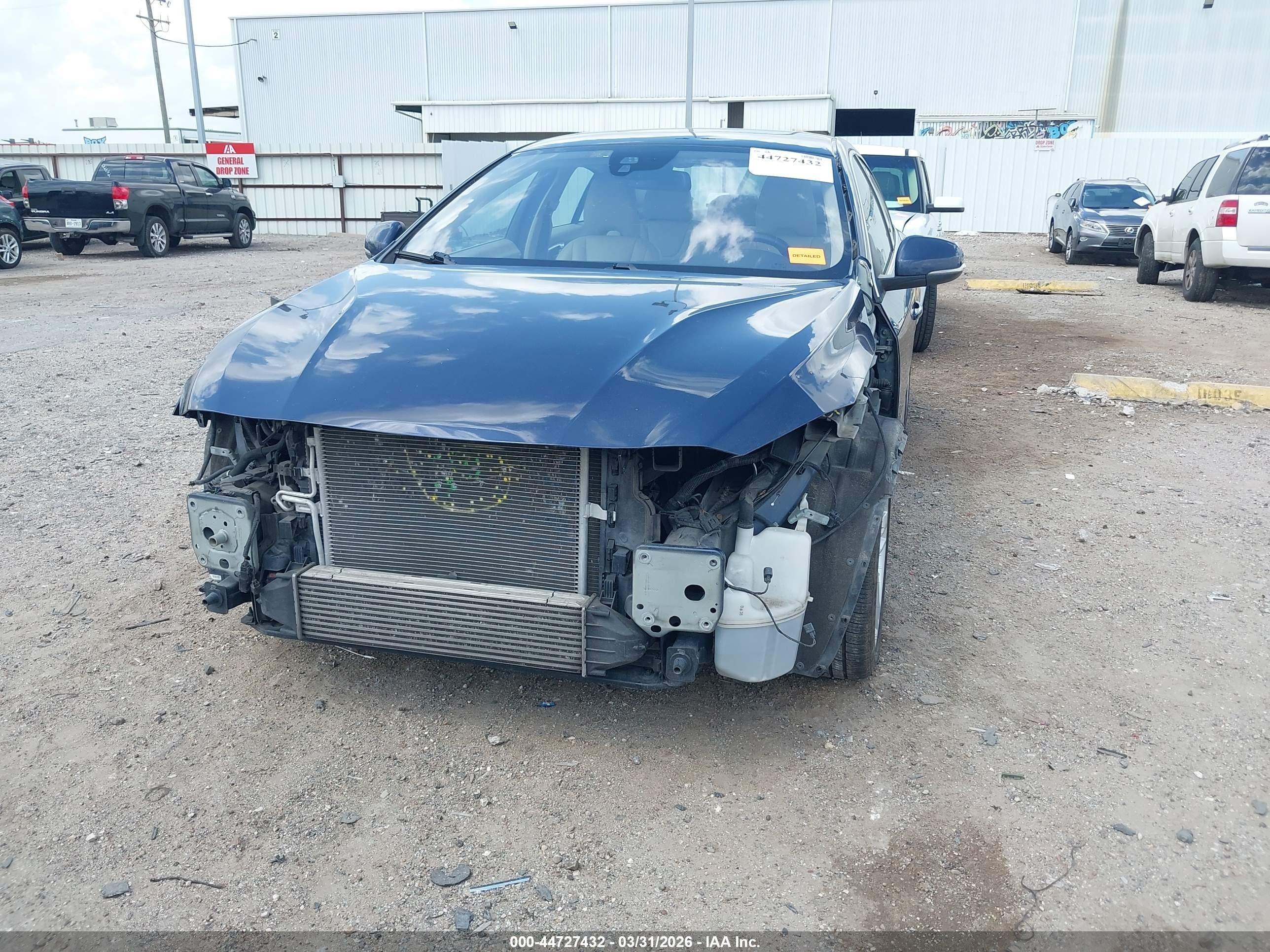 2014 Volvo S60 T5 Blue vin: YV1612FS9E1292710