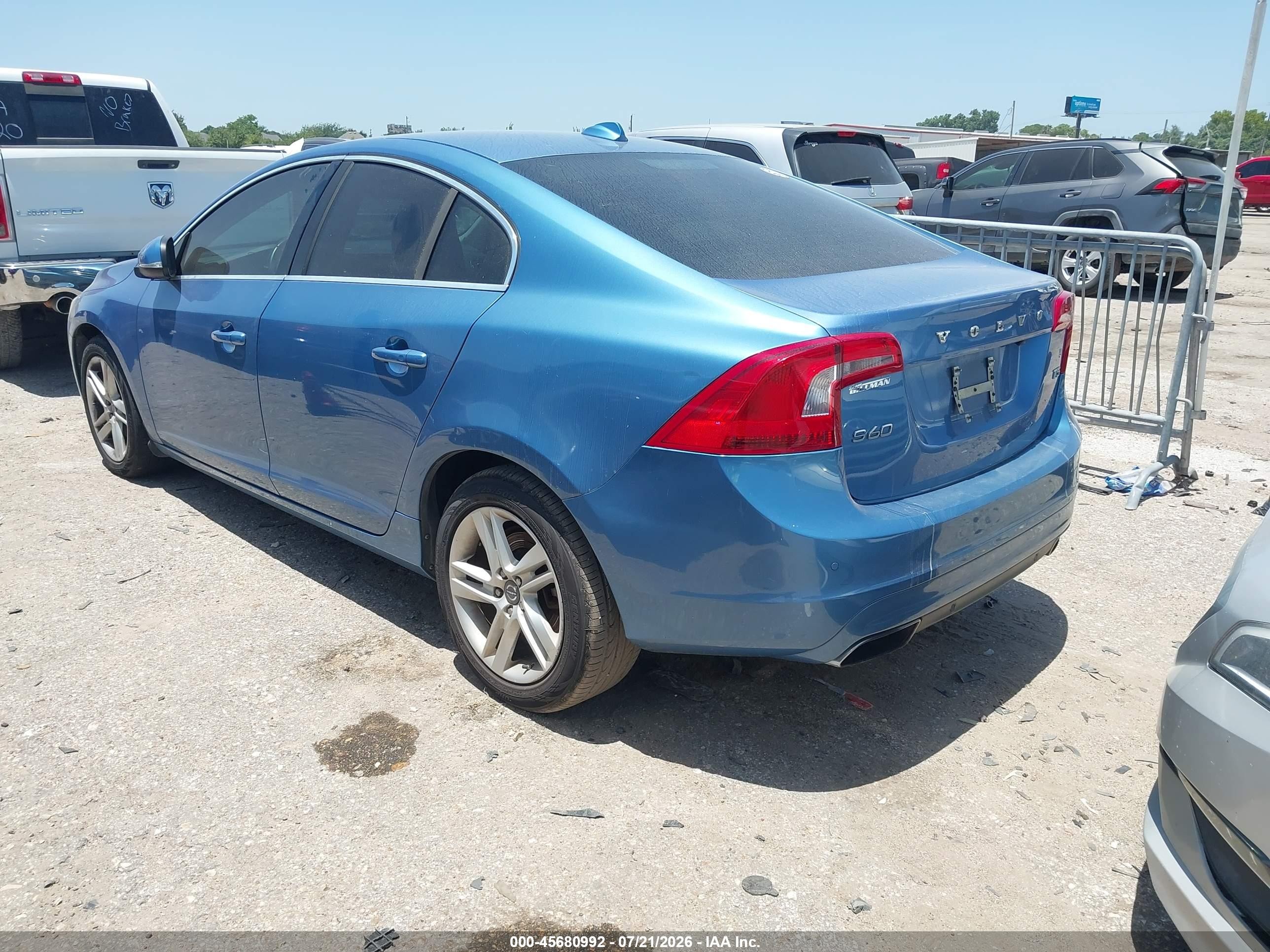 2014 Volvo S60 T5 Platinum Blue vin: YV1612FS9E1297566