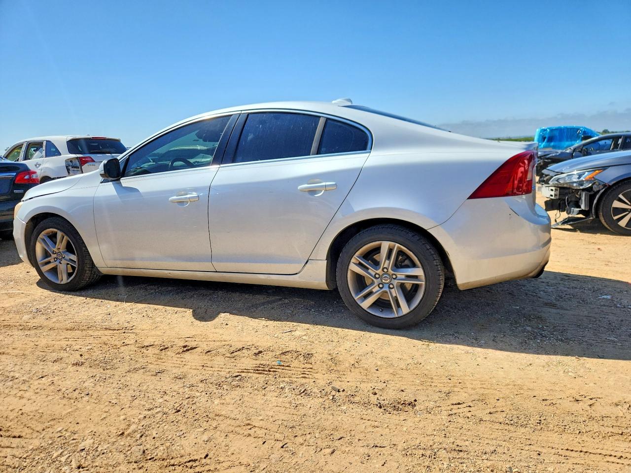 2014 Volvo S60 T5 White vin: YV1612FS9E2274007