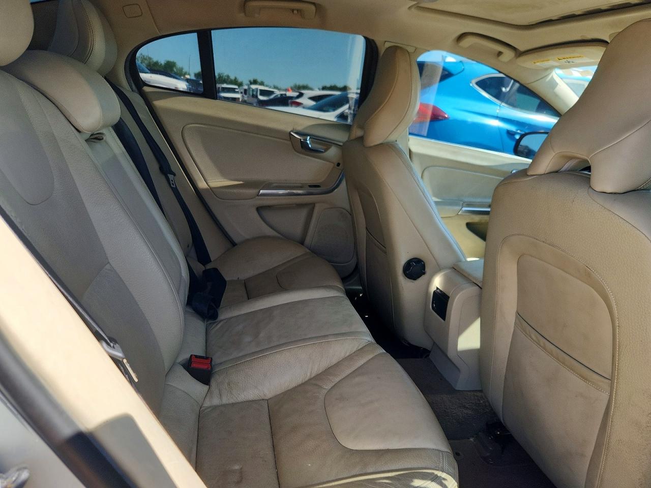 2014 Volvo S60 T5 White vin: YV1612FS9E2274007