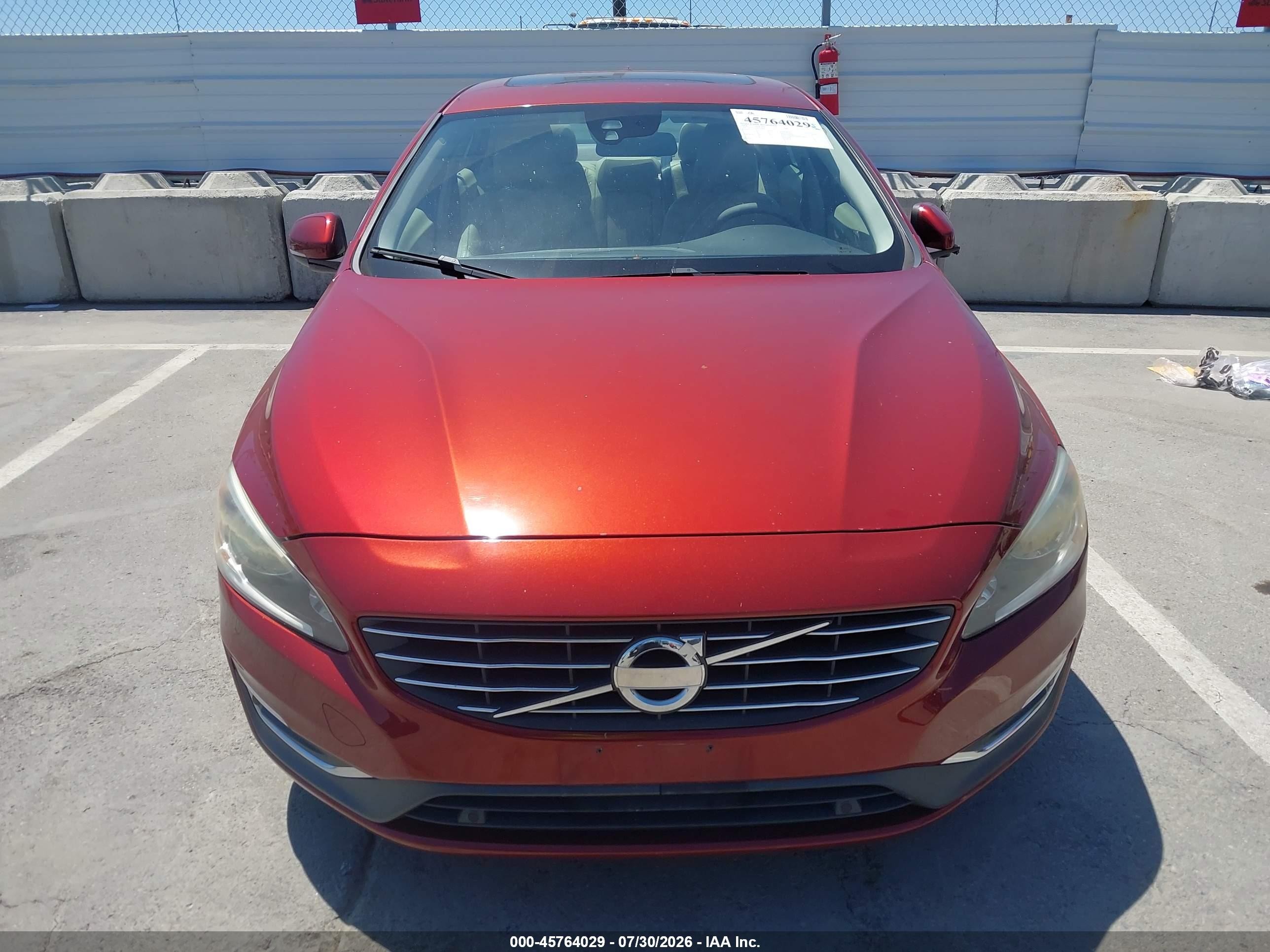 2014 Volvo S60 T5 Platinum Red vin: YV1612FS9E2295813