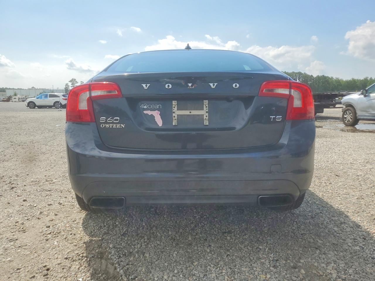 2014 Volvo S60 T5 Gray vin: YV1612FS9E2296069