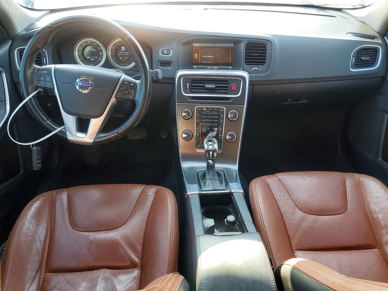 2013 Volvo S60 T5 Черный vin: YV1612FSXD2201792