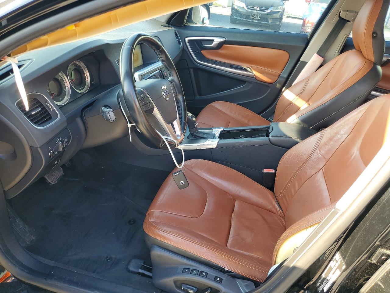 2013 Volvo S60 T5 Черный vin: YV1612FSXD2201792
