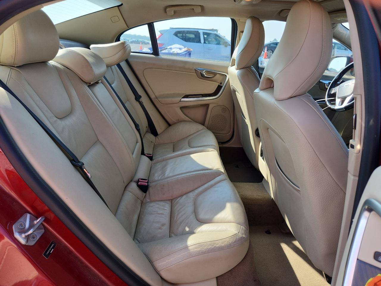 2014 Volvo S60 T5 Red vin: YV1612FSXE1288908