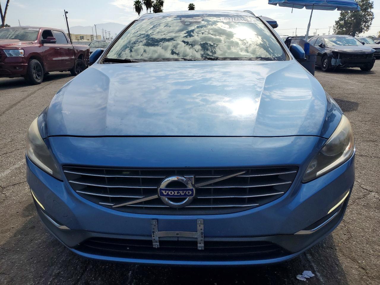 2015 Volvo V60 Premier Синий vin: YV1612SB5F1190957