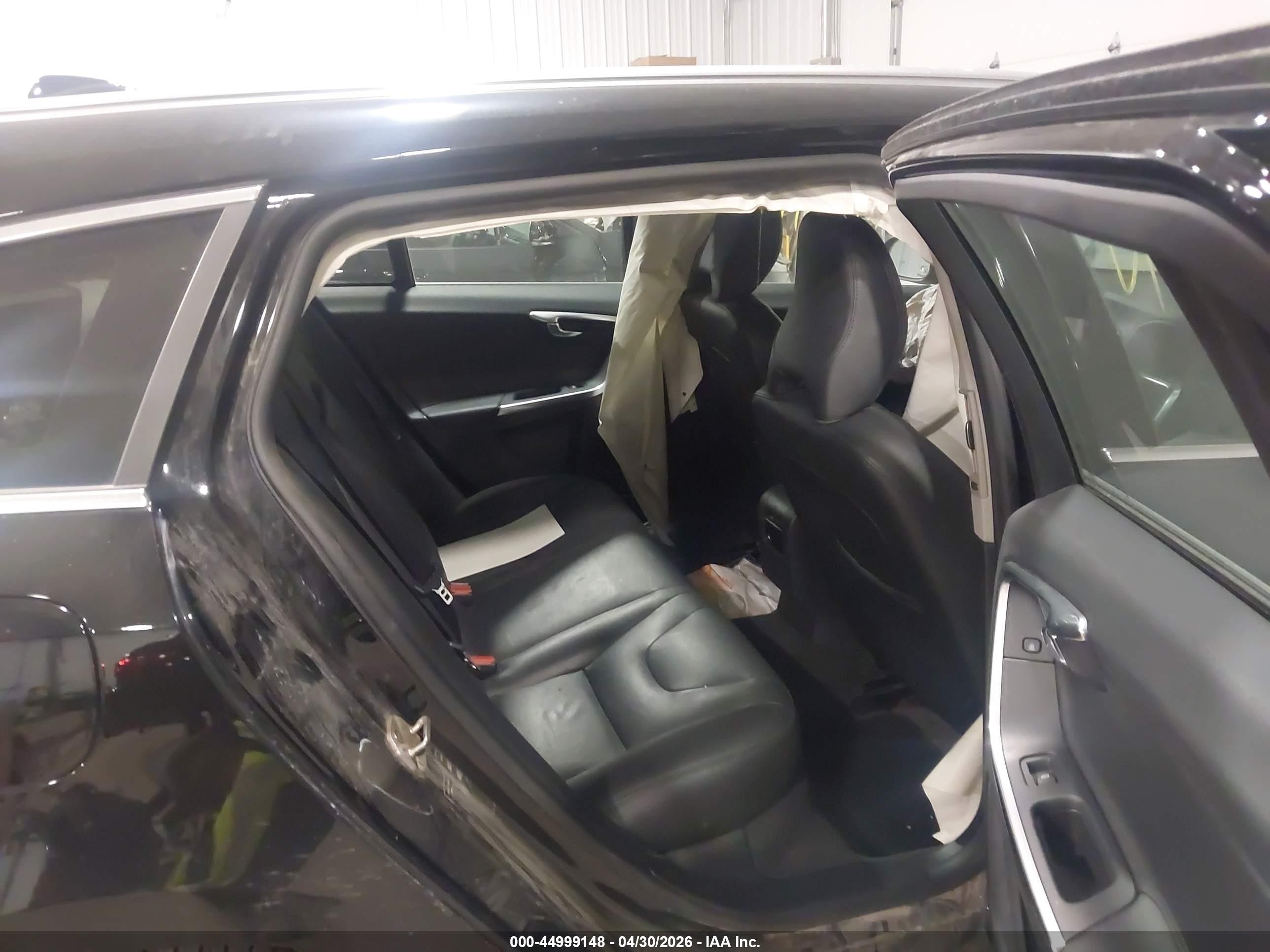 2015 Volvo V60 T5 Premier Black vin: YV1612SB7F1186862