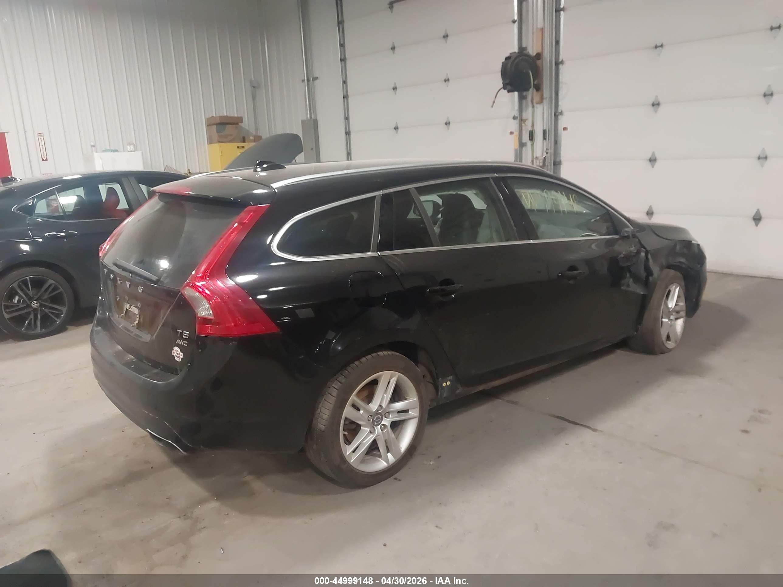 2015 Volvo V60 T5 Premier Black vin: YV1612SB7F1186862