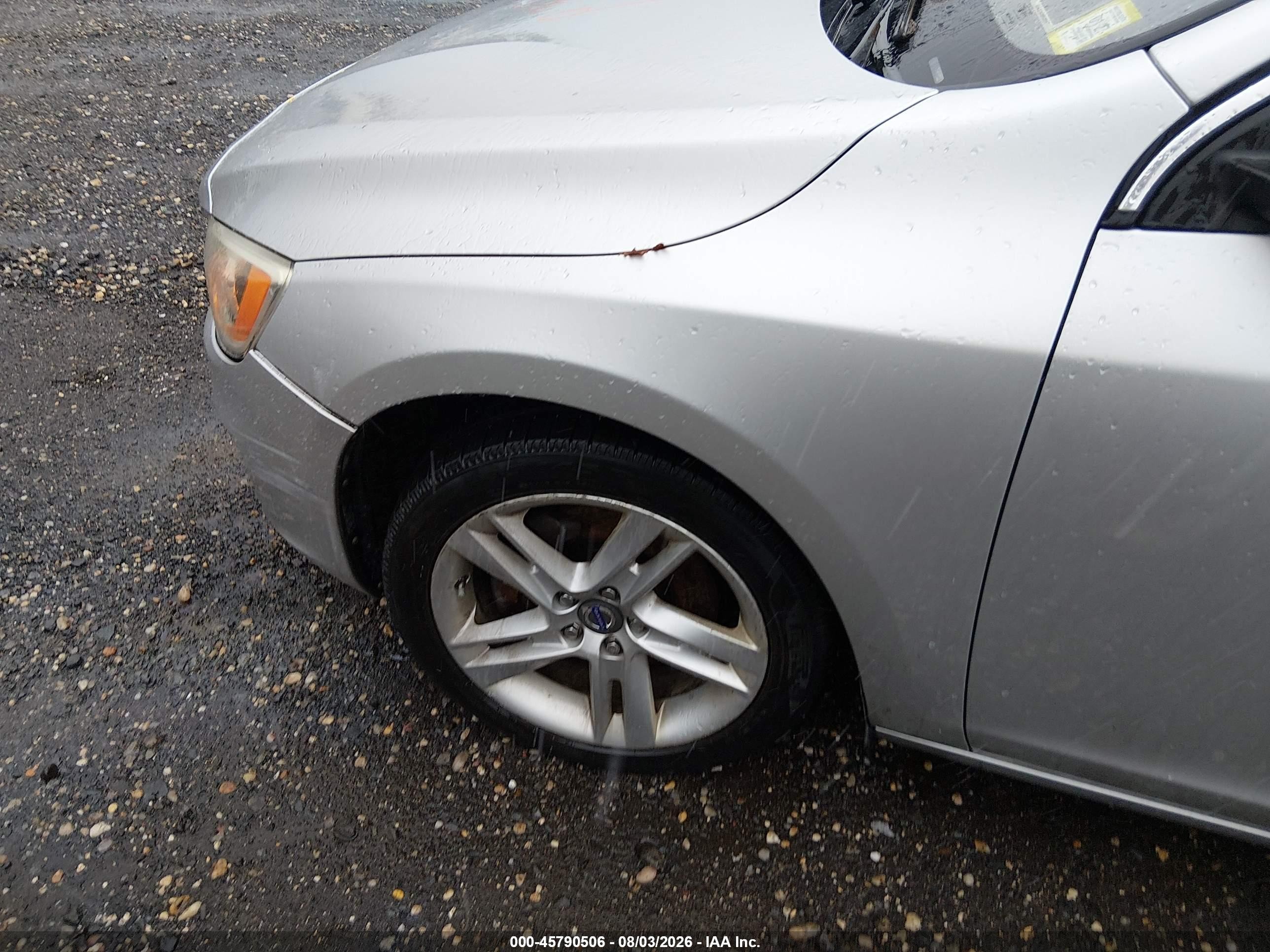 2015 Volvo V60 T5 Premier Gray vin: YV1612SB8F1186658