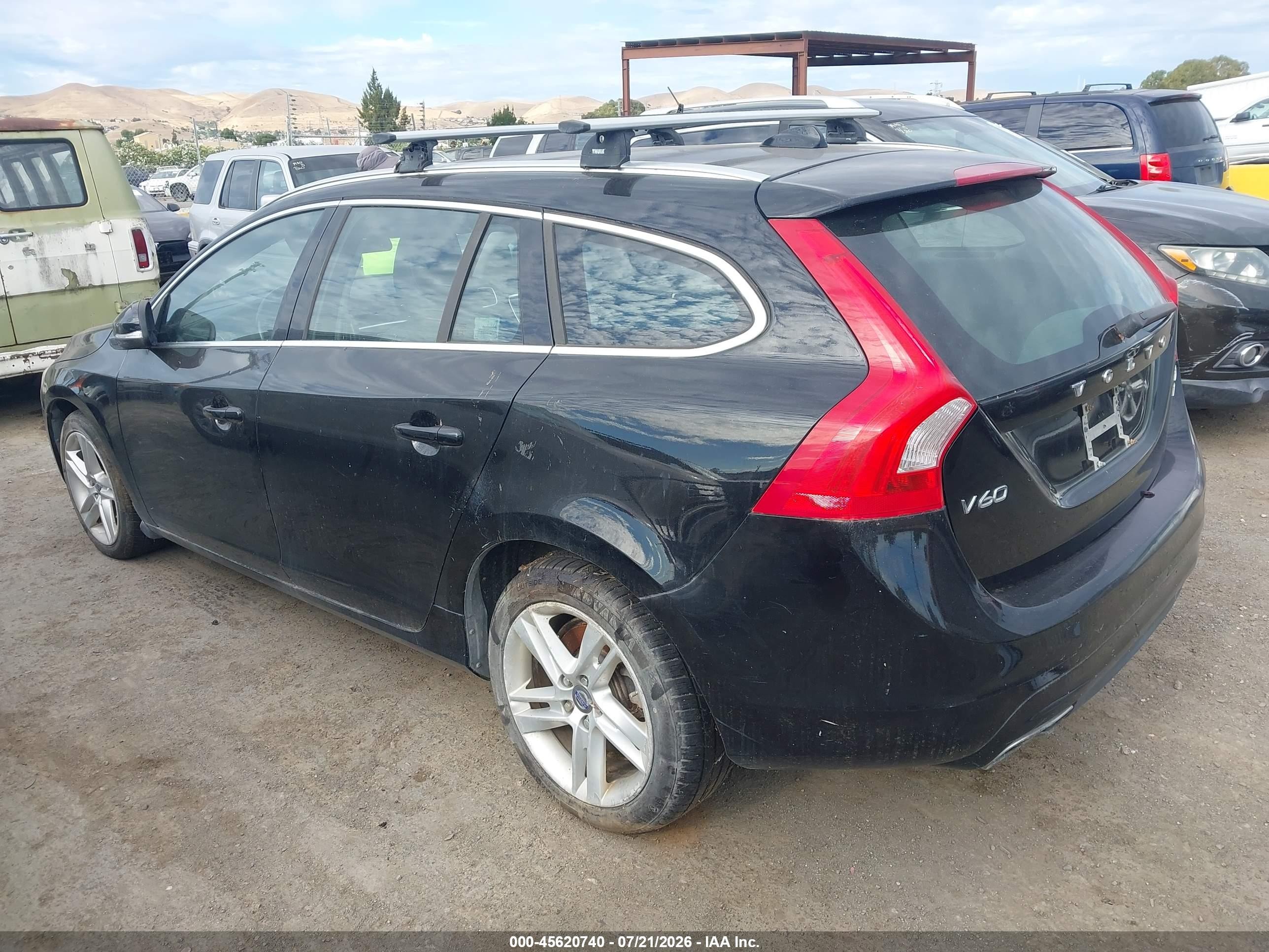 2015 Volvo V60 T5 Premier Black vin: YV1612SB9F1201376