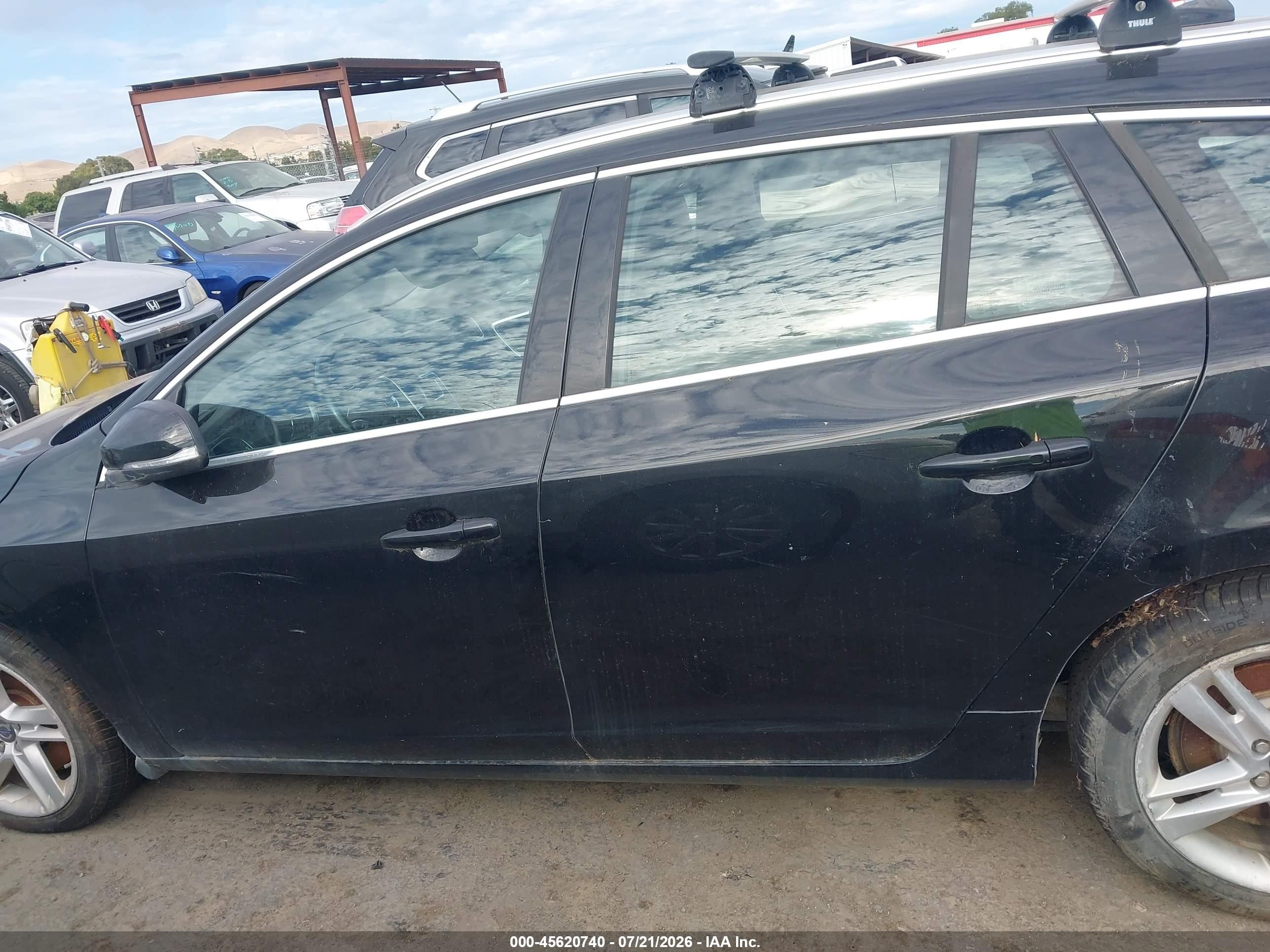 2015 Volvo V60 T5 Premier Black vin: YV1612SB9F1201376