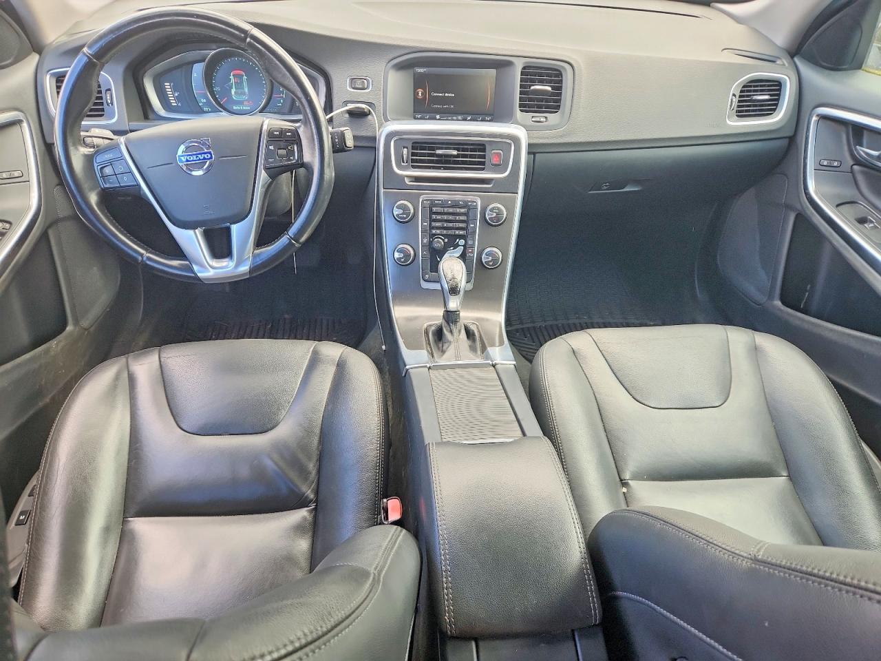 2015 Volvo V60 Premier Черный vin: YV1612SB9F1202009