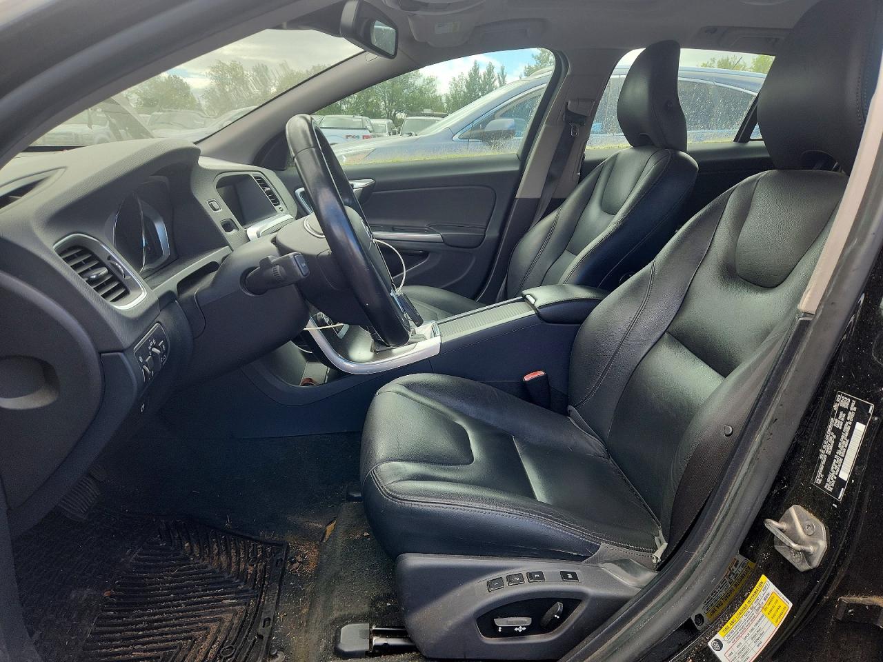 2015 Volvo V60 Premier Черный vin: YV1612SB9F1202009