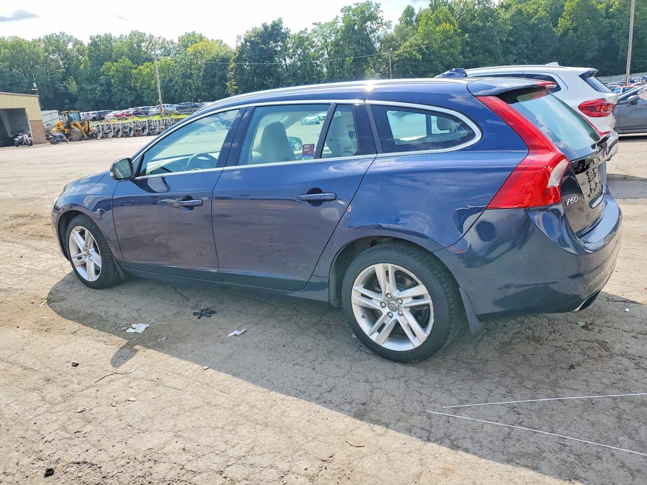 2015 Volvo V60 Premier+ Blue vin: YV1612SC0F1189076