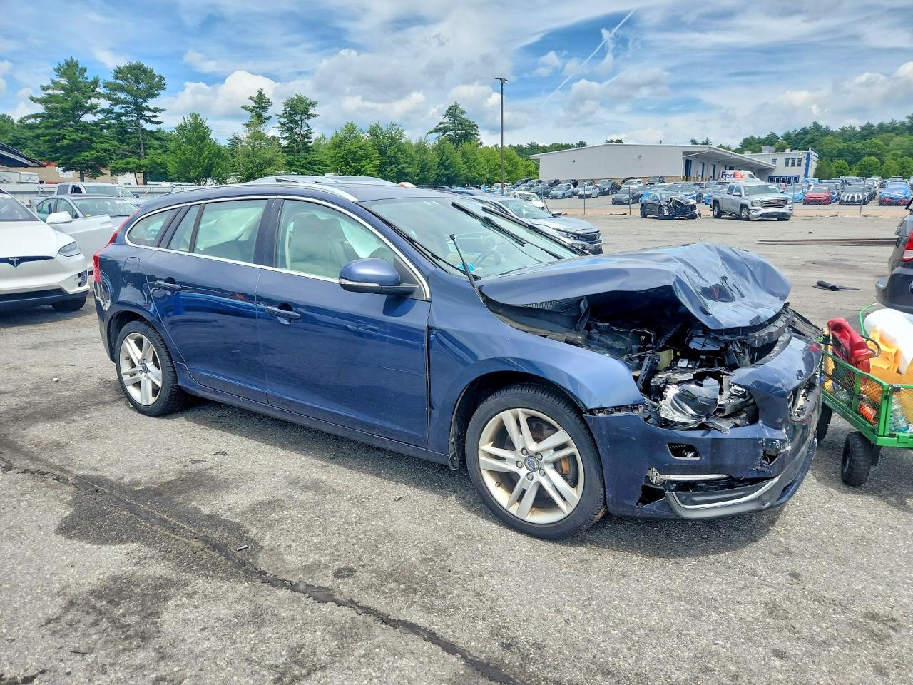 2015 Volvo V60 Premier+ Blue vin: YV1612SC1F1191533