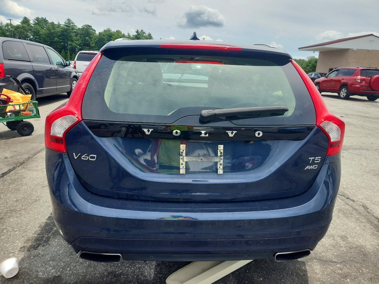 2015 Volvo V60 Premier+ Blue vin: YV1612SC1F1191533