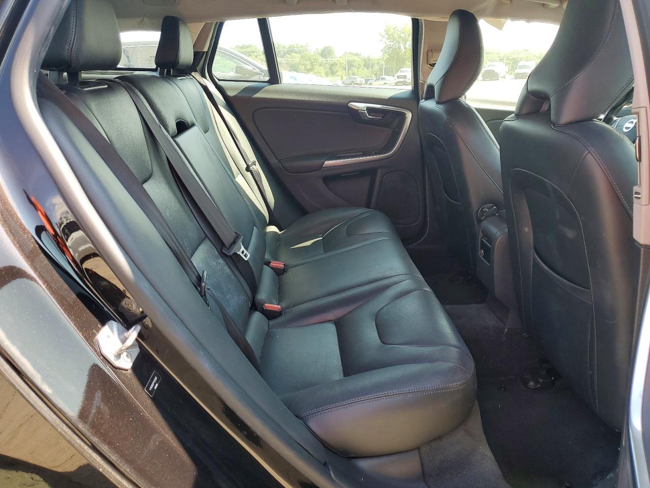 2015 Volvo V60 Premier+ Black vin: YV1612SC7F1213387