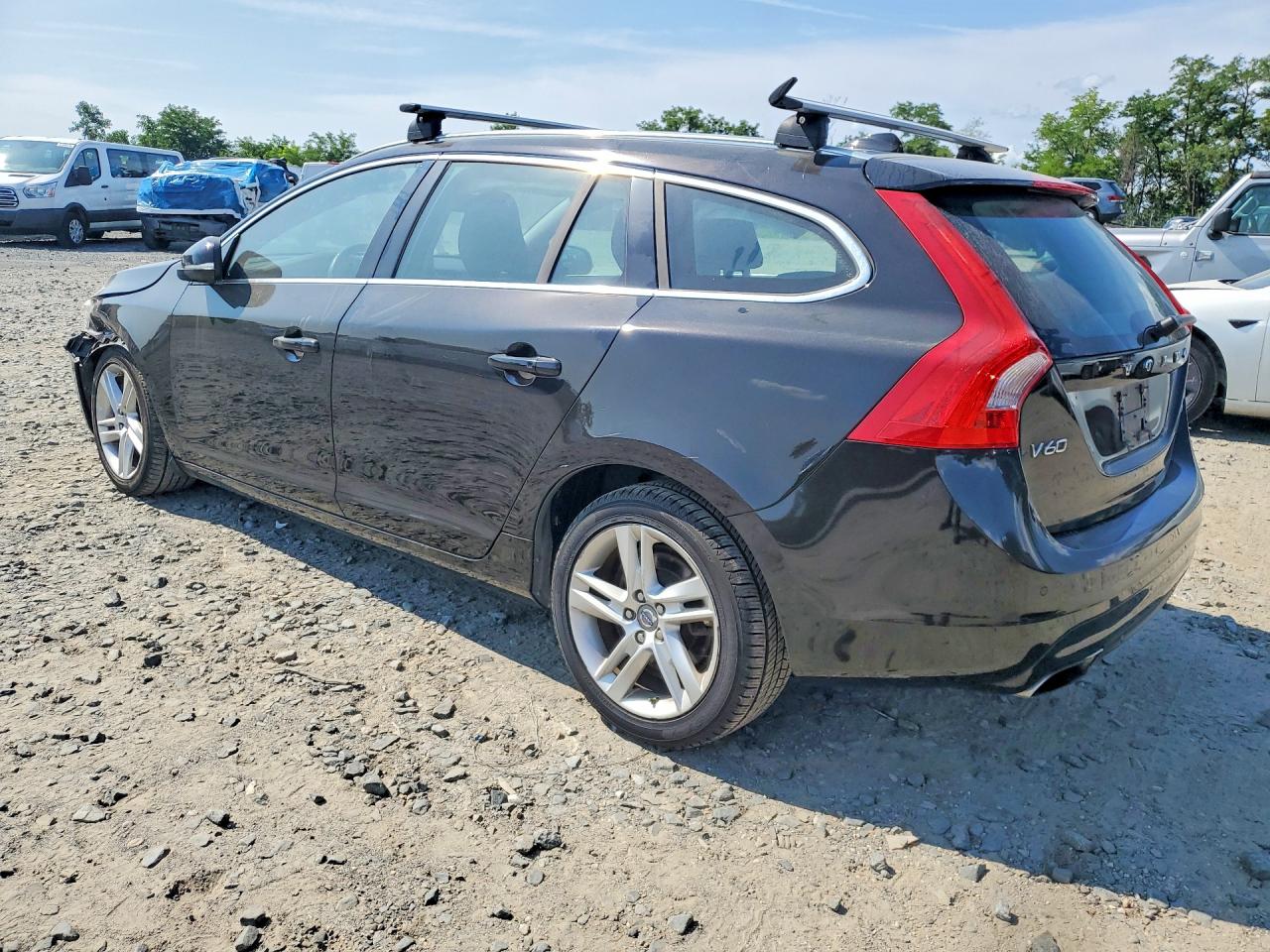 2015 Volvo V60 Premier+ Black vin: YV1612SC7F1213387
