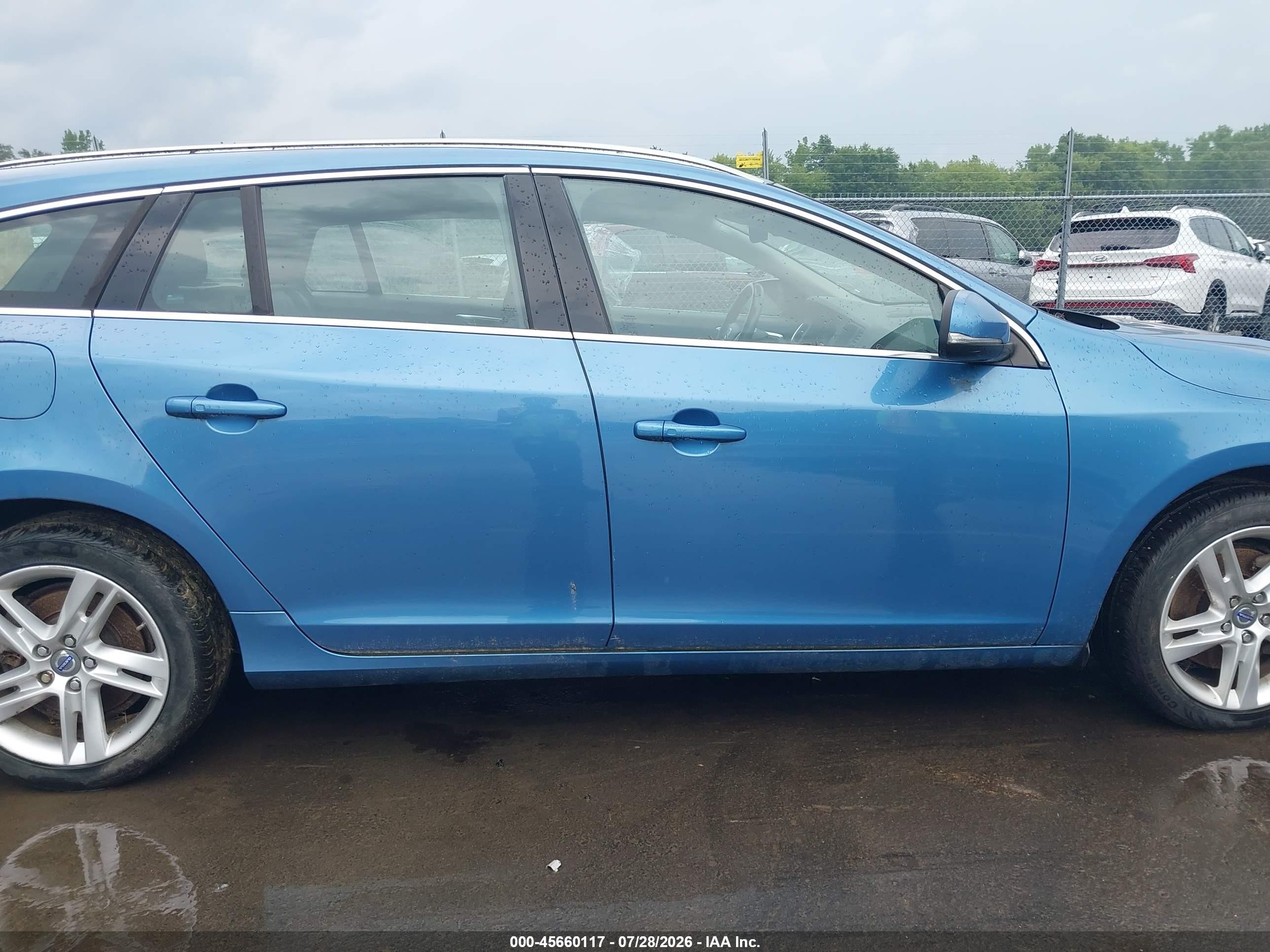 2015 Volvo V60 T5 Platinum Синий vin: YV1612SMXF1246263