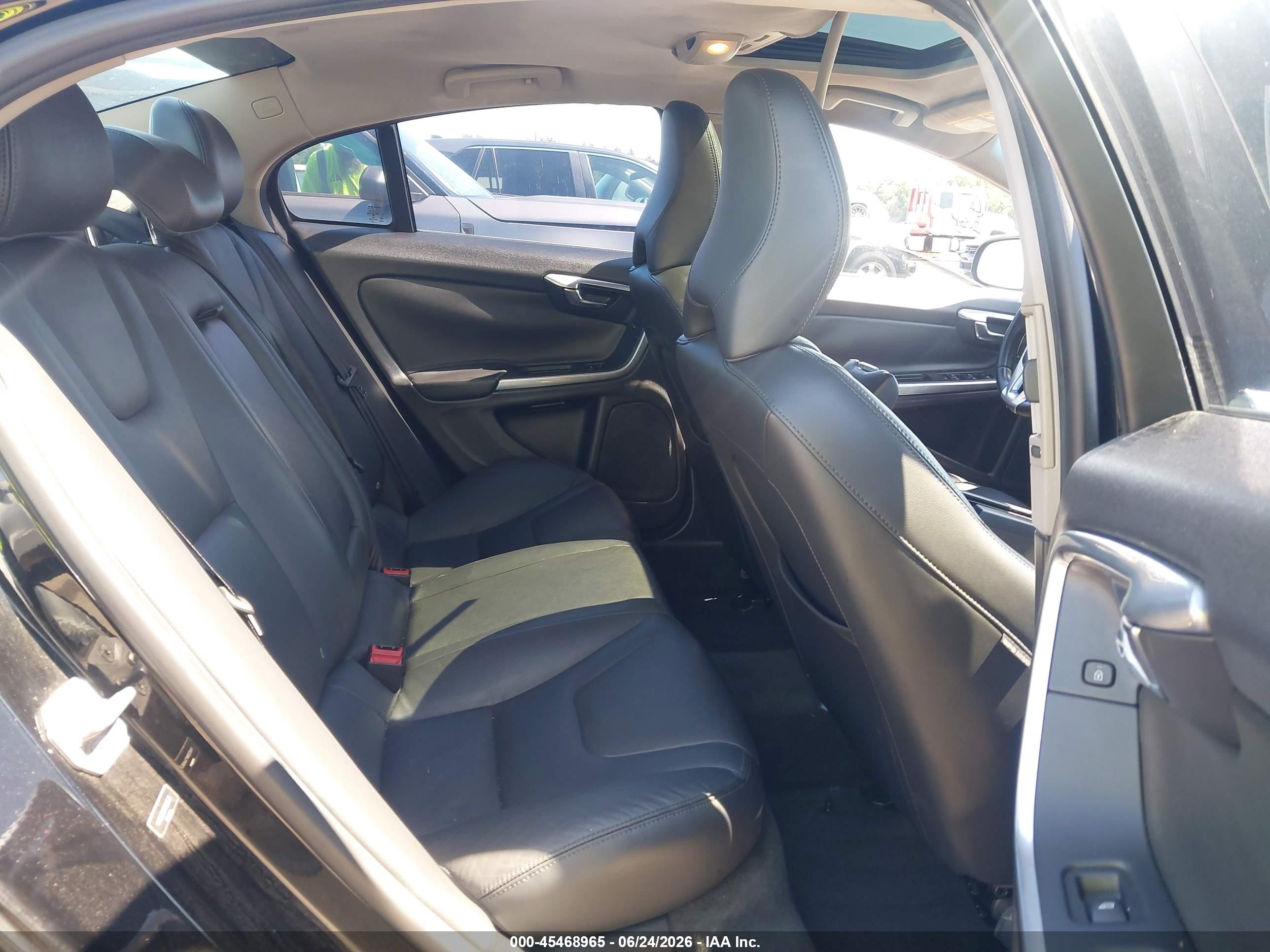2015 Volvo S60 T5 Premier Black vin: YV1612TB0F1304085
