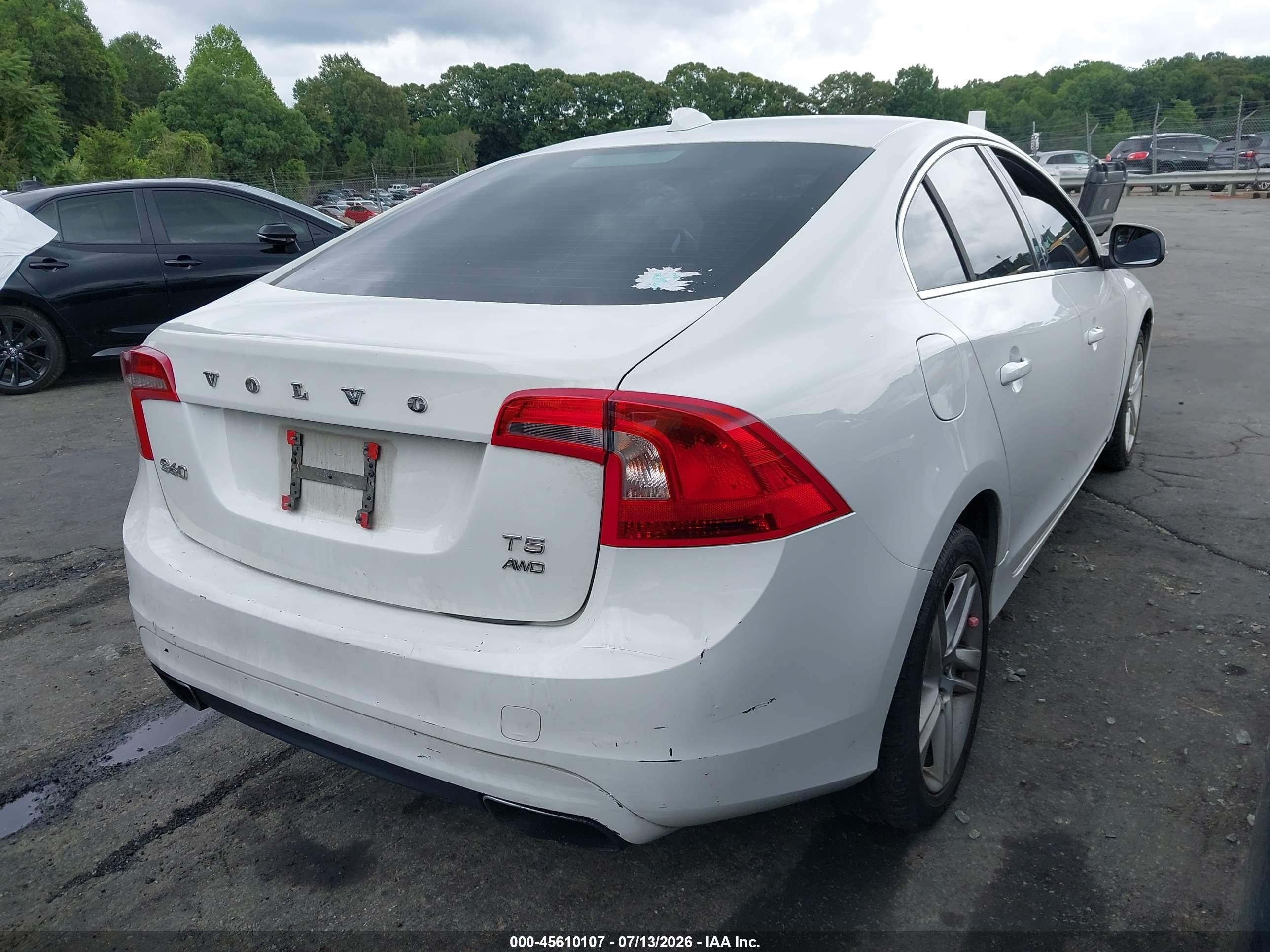 2015 Volvo S60 T5 Premier White vin: YV1612TB4F1317969