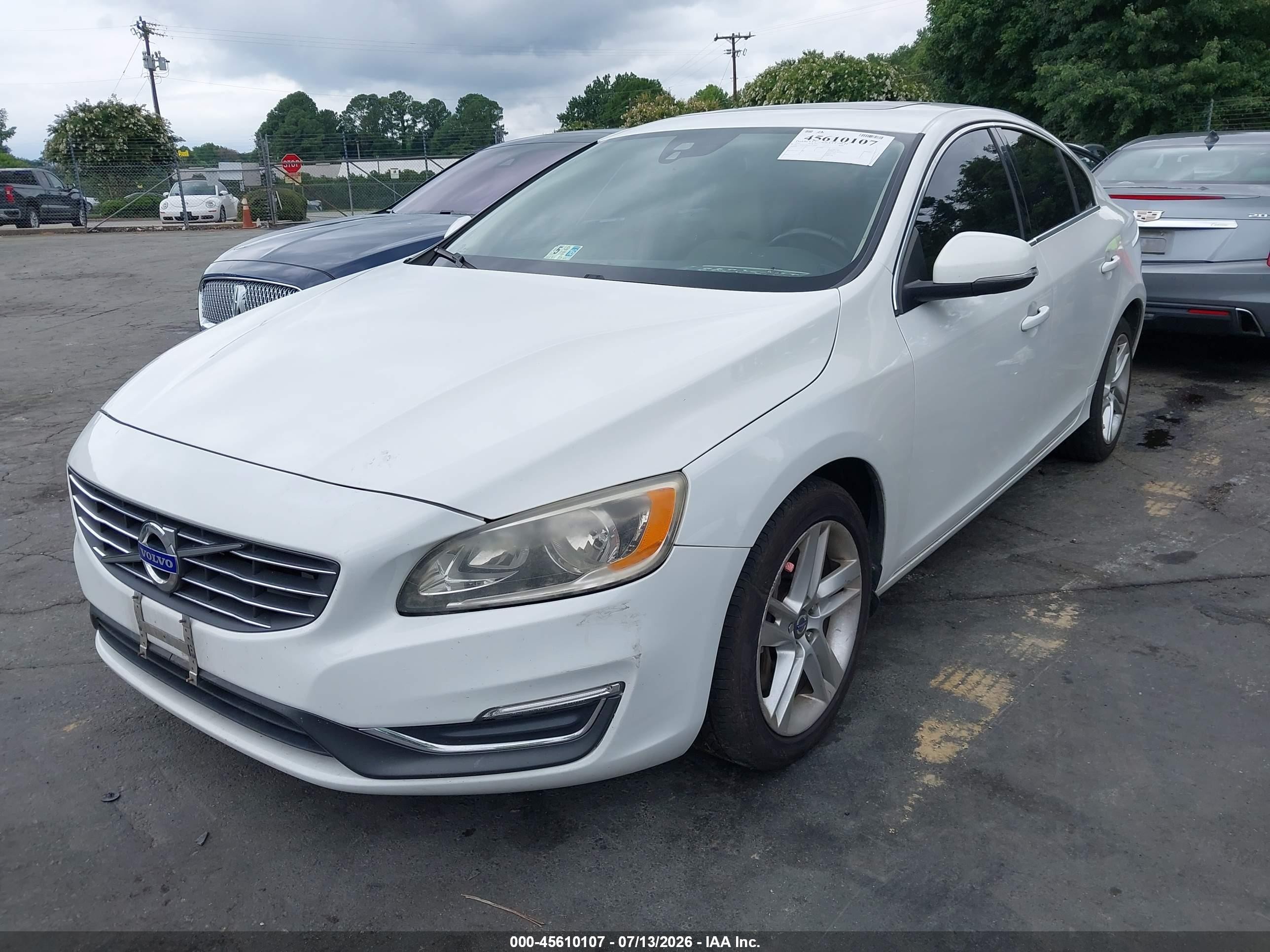 2015 Volvo S60 T5 Premier White vin: YV1612TB4F1317969