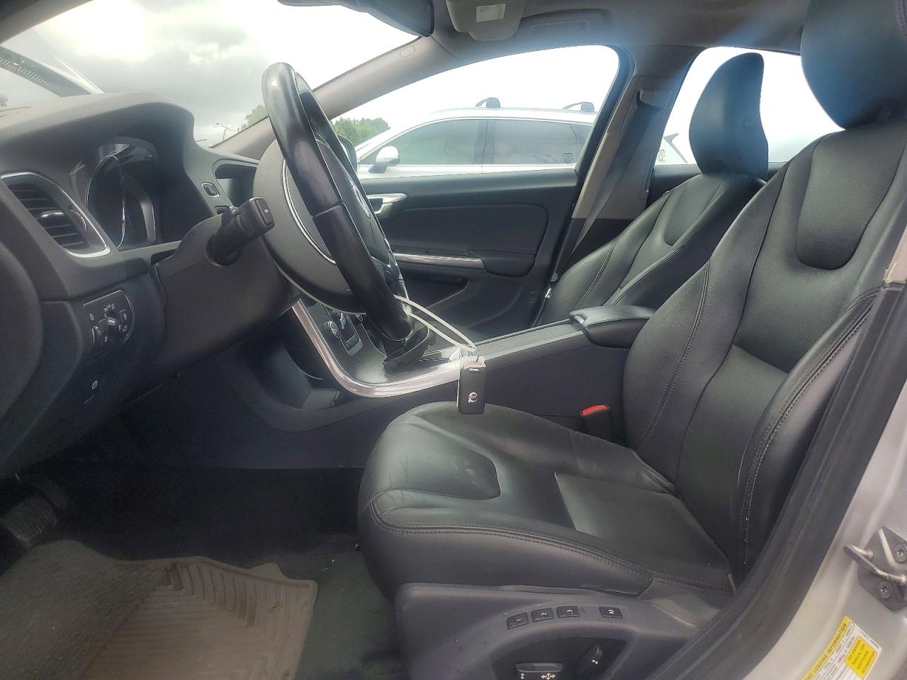 2015 Volvo S60 Premier Silver vin: YV1612TB4F2318372