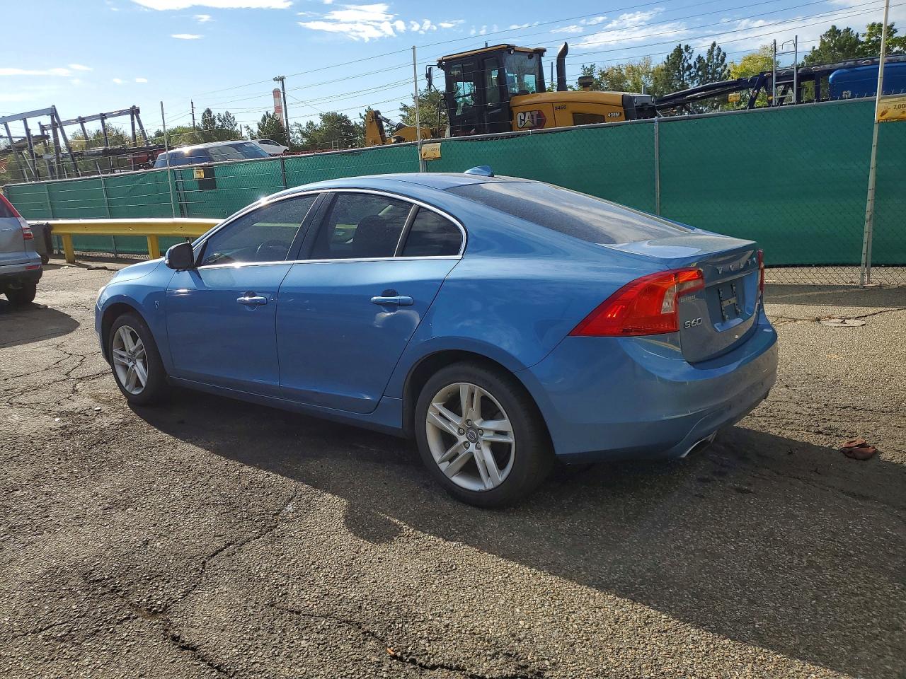 2015 Volvo S60 Premier Blue vin: YV1612TB7F1308120