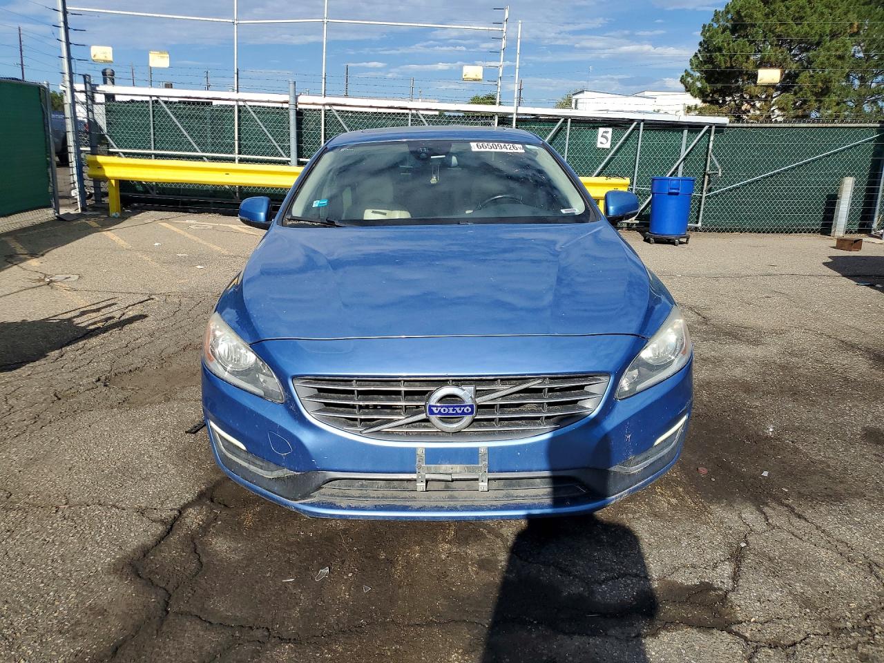2015 Volvo S60 Premier Blue vin: YV1612TB7F1308120