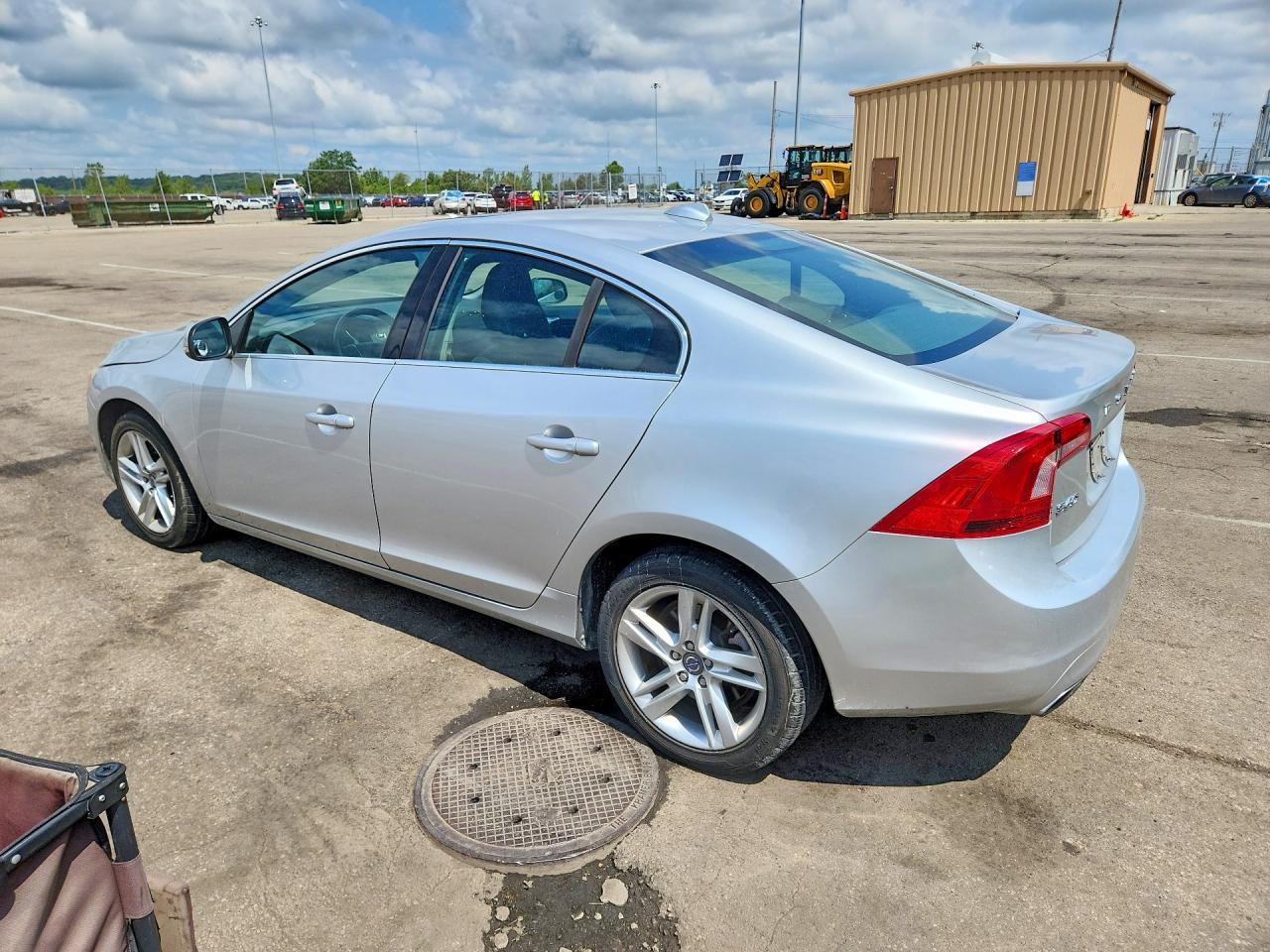 2015 Volvo S60 Premier Silver vin: YV1612TB7F2306409