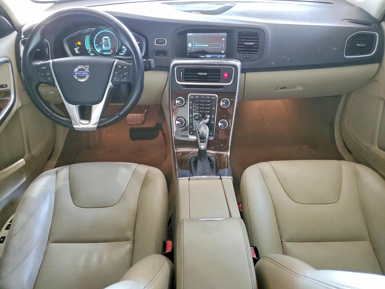 2015 Volvo S60 Platinum White vin: YV1612TD0F2301716