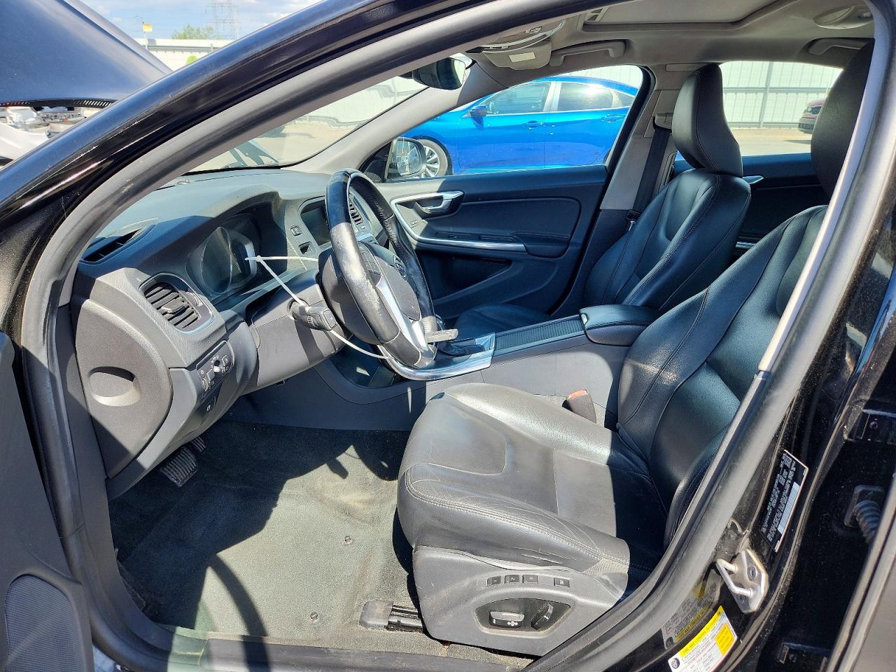 2015 Volvo S60 Premier Black vin: YV1612TK0F1360107