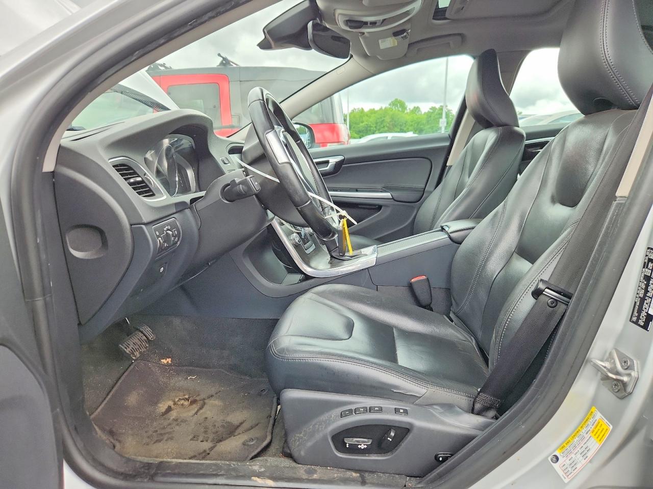 2015 Volvo S60 Premier Gray vin: YV1612TK0F1364741