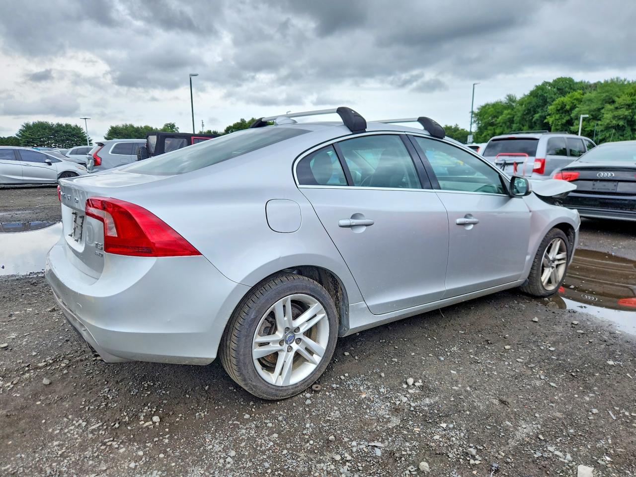 2015 Volvo S60 Premier Gray vin: YV1612TK0F1364741