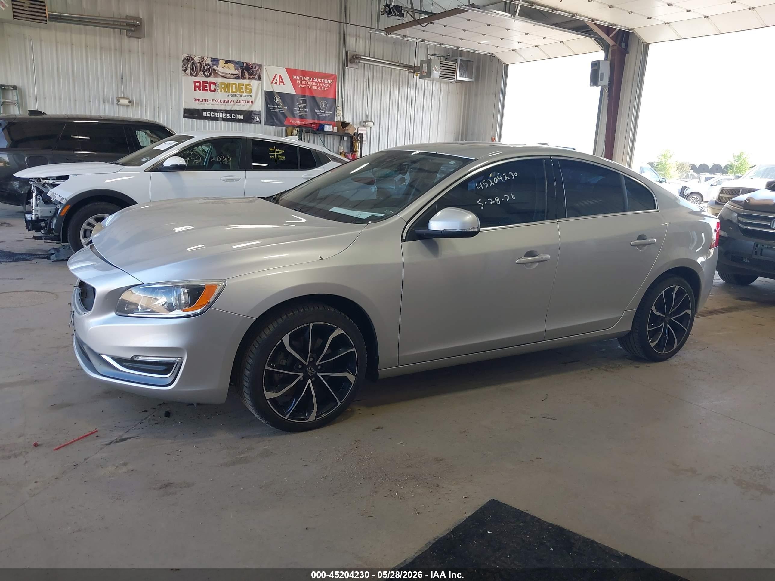 2015 Volvo S60 T5 Premier Silver vin: YV1612TK0F2333192