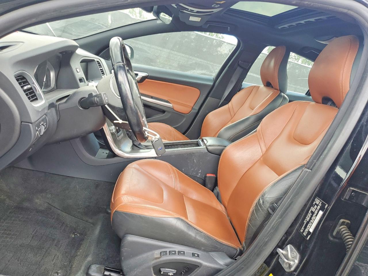 2015 Volvo S60 Premier Черный vin: YV1612TK3F1357198