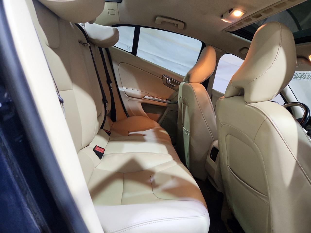 2015 Volvo S60 Premier Blue vin: YV1612TK4F1357260
