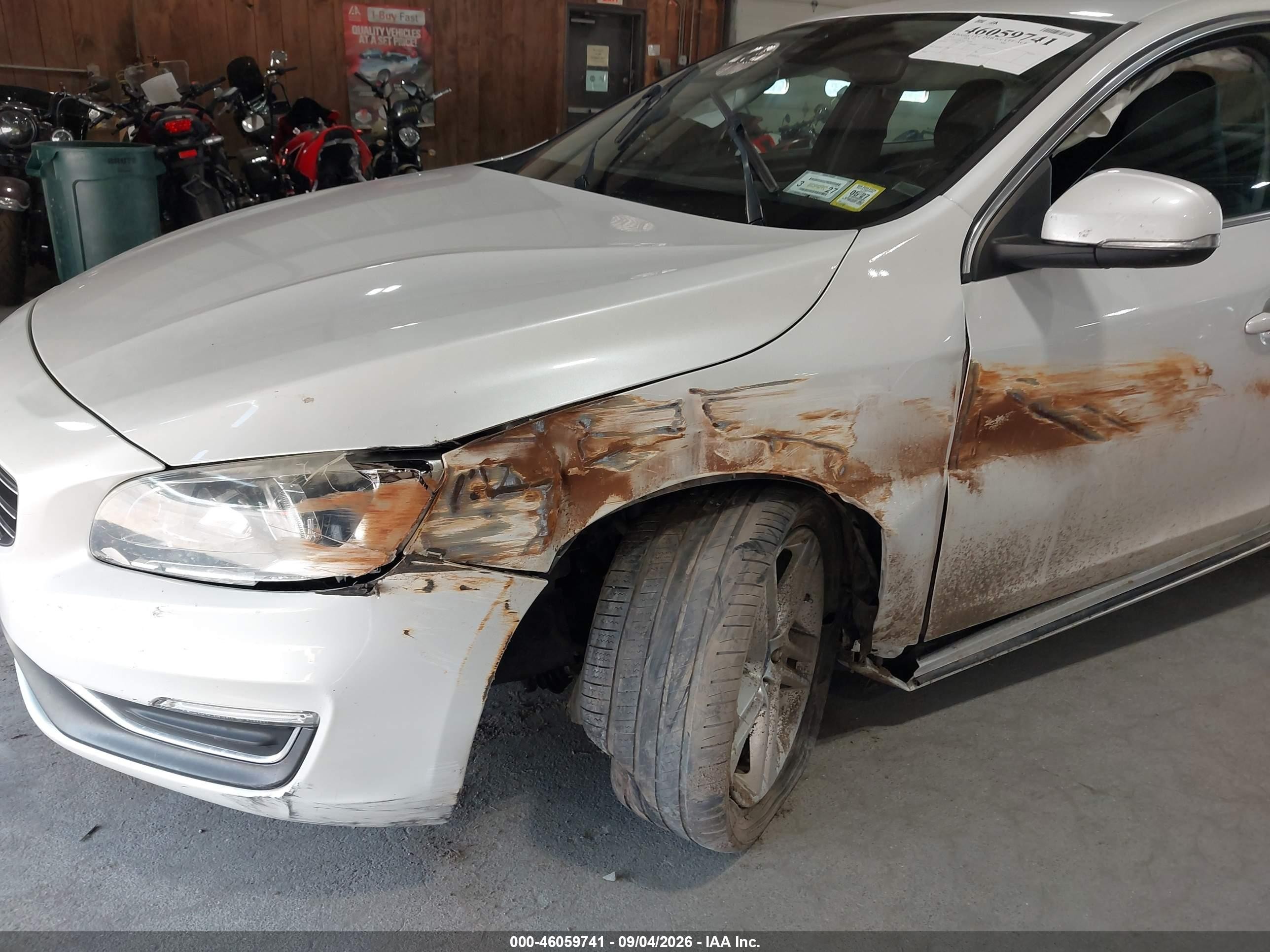 2015 Volvo S60 T5 Premier Белый vin: YV1612TK4F2334958