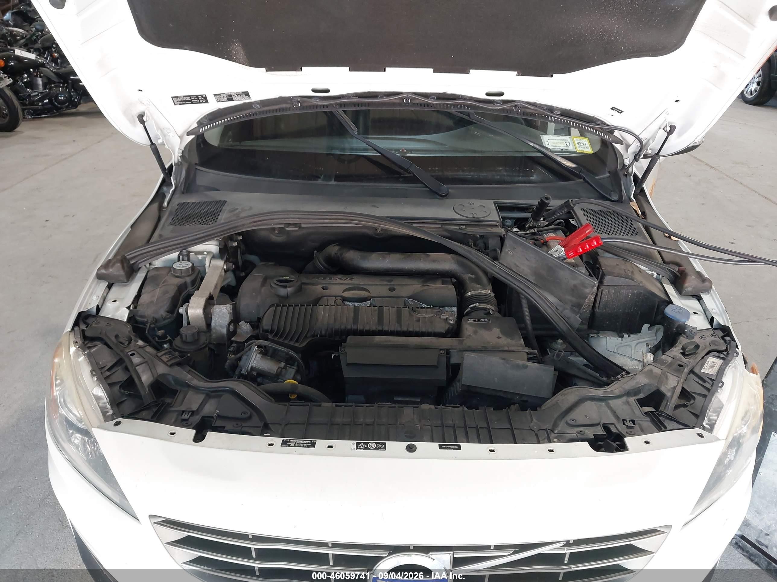 2015 Volvo S60 T5 Premier Белый vin: YV1612TK4F2334958