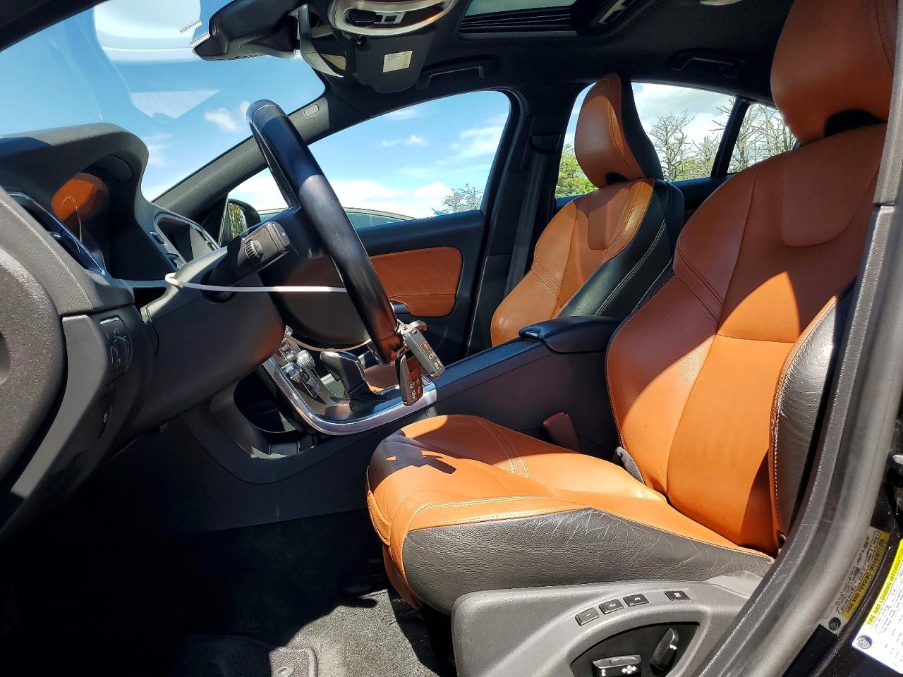 2015 Volvo S60 Premier Черный vin: YV1612TK5F2356435