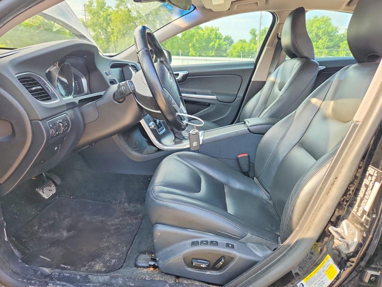 2015 Volvo S60 Premier Black vin: YV1612TK7F1353736